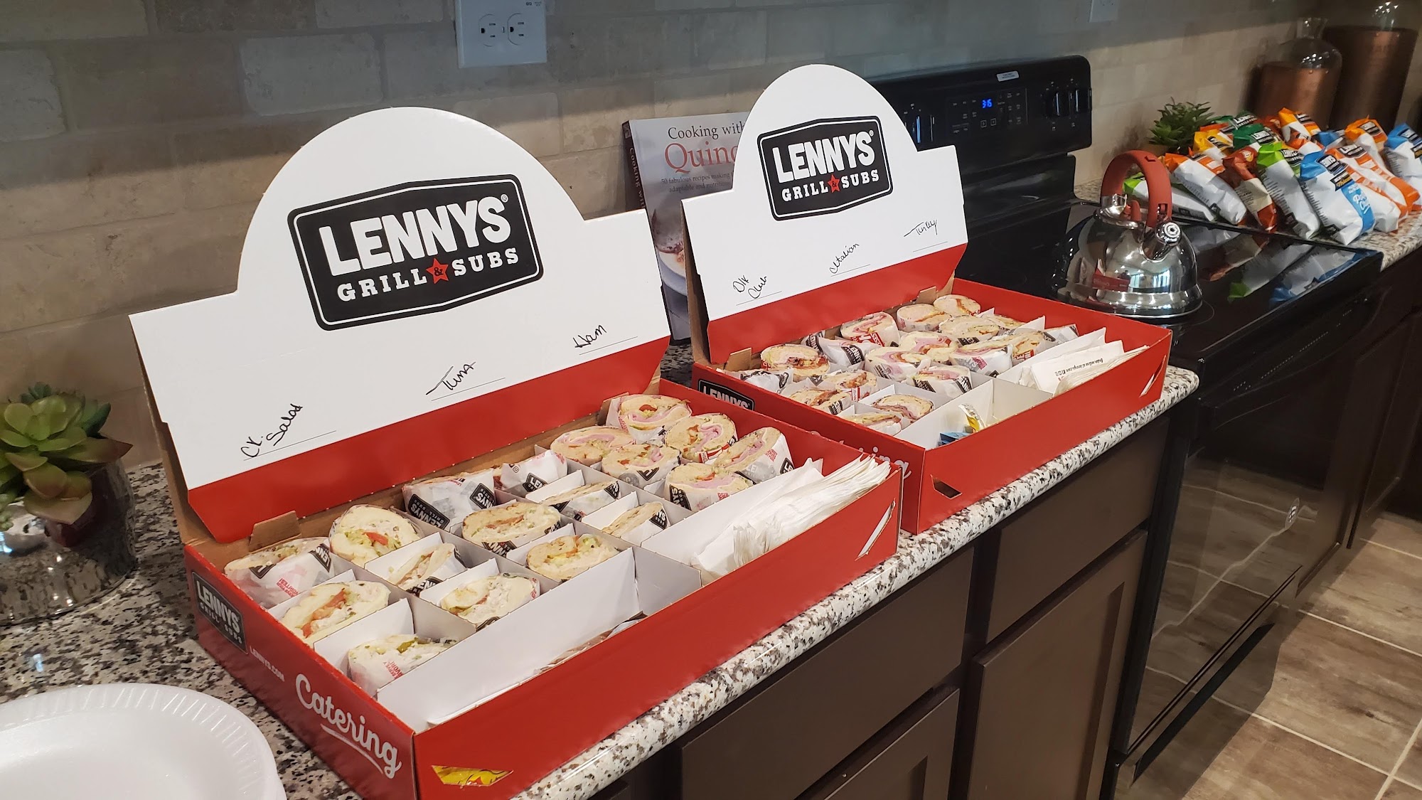 Lennys Grill & Subs