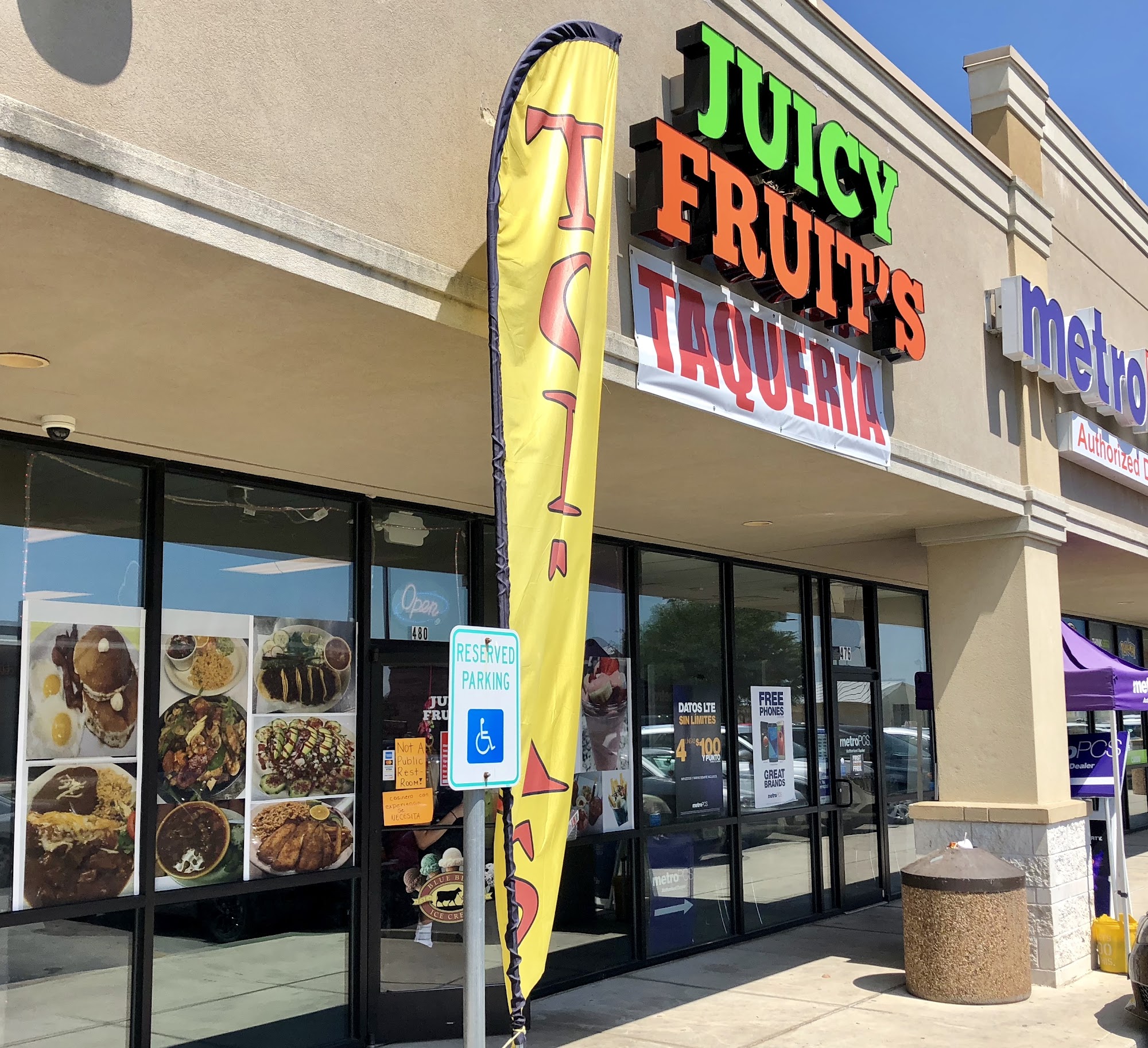 Taqueria and Juicy Fruits