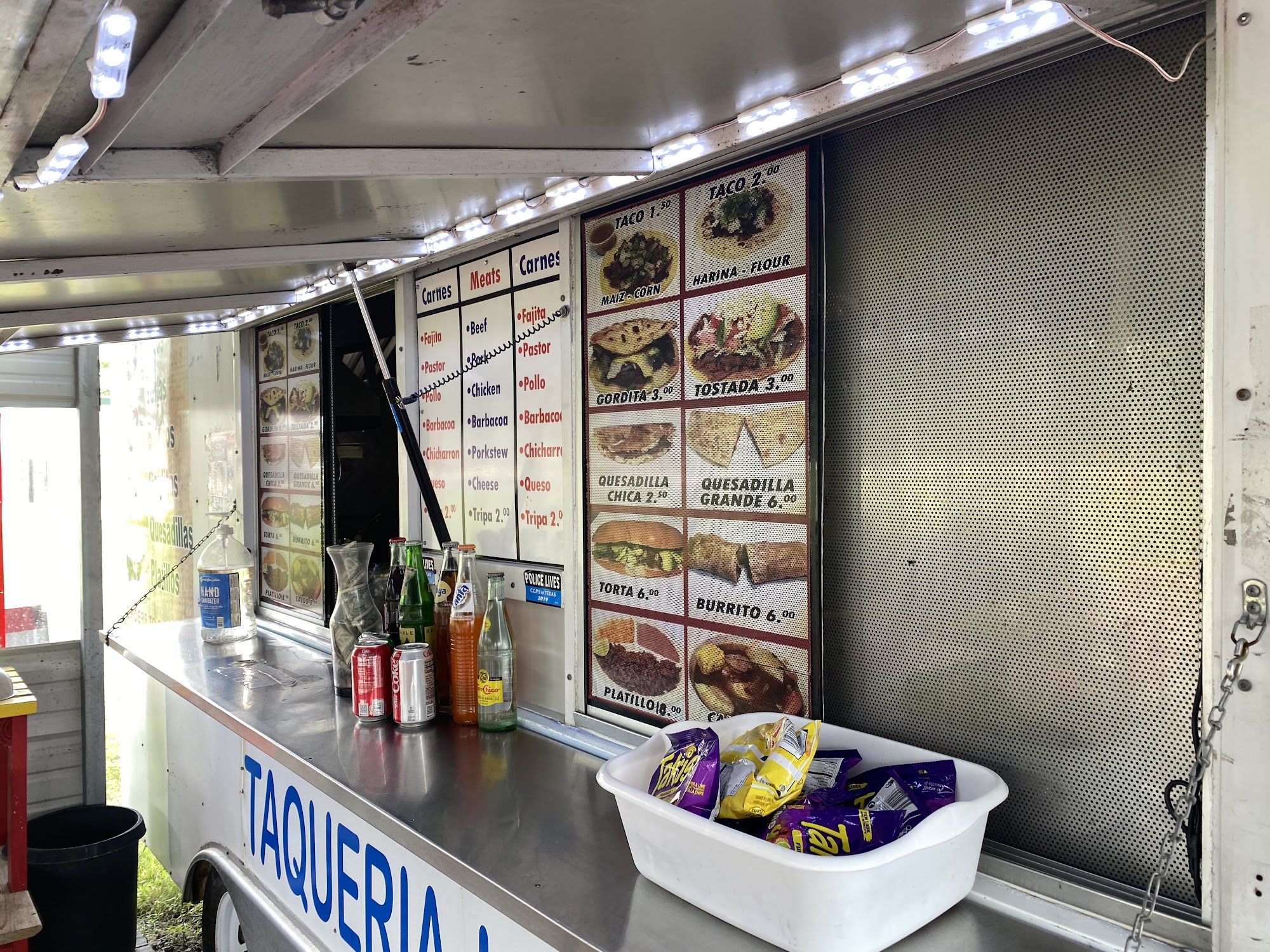 Taqueria Los Lagos (Food Truck)