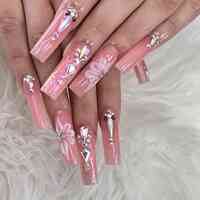 Revolve Nails