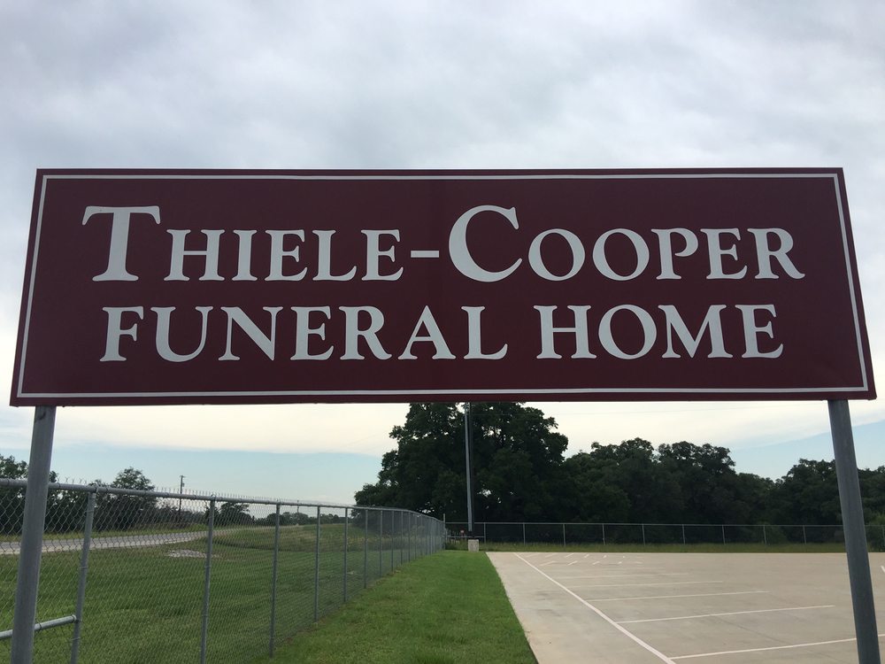 Thiele-Cooper Funeral Home 1477 Carl Ramert Dr, Yoakum Texas 77995