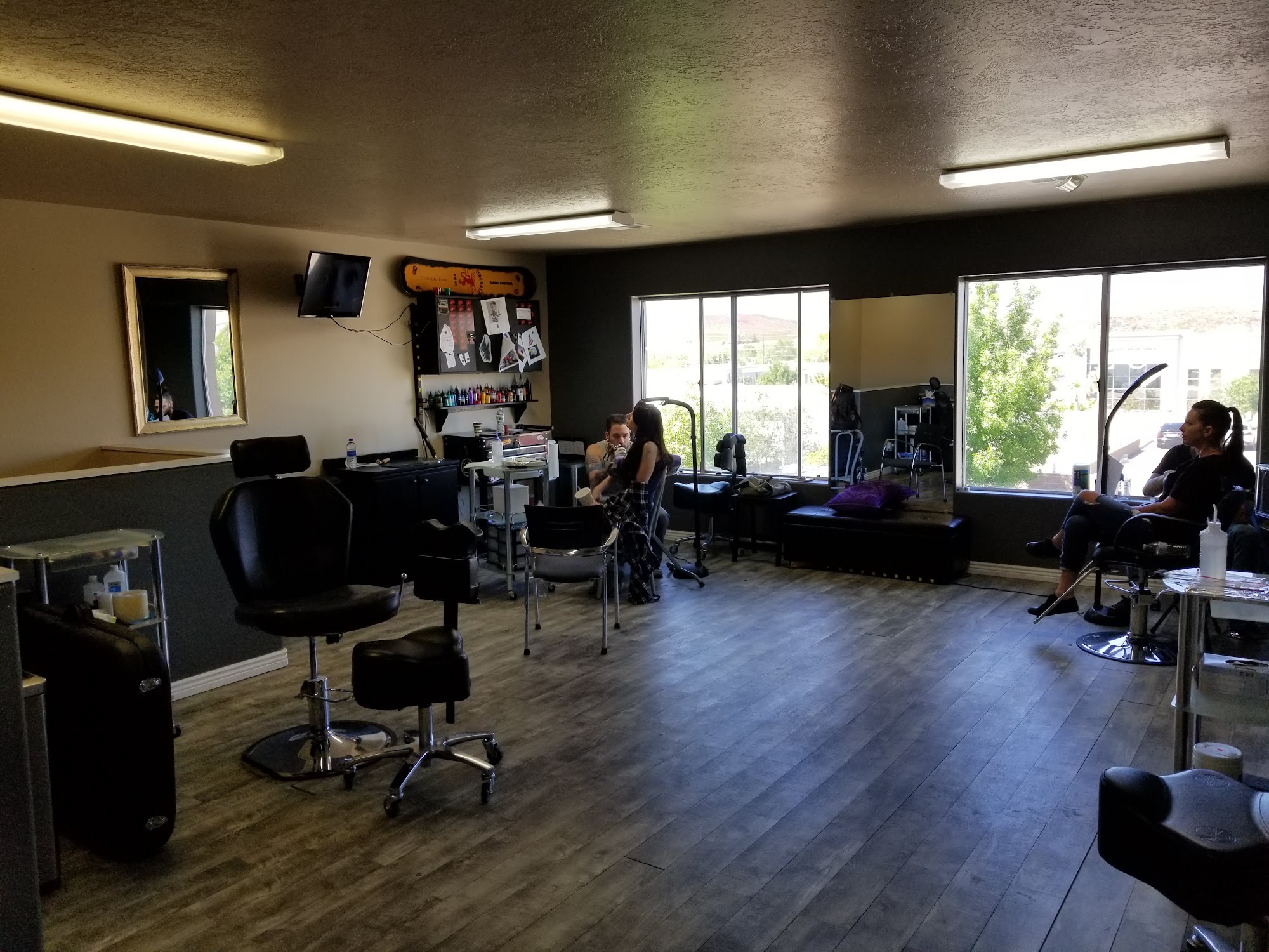 Freddy's Ink - Tattoo & Piercing Studio 165 S 700 W, Hurricane Utah 84737