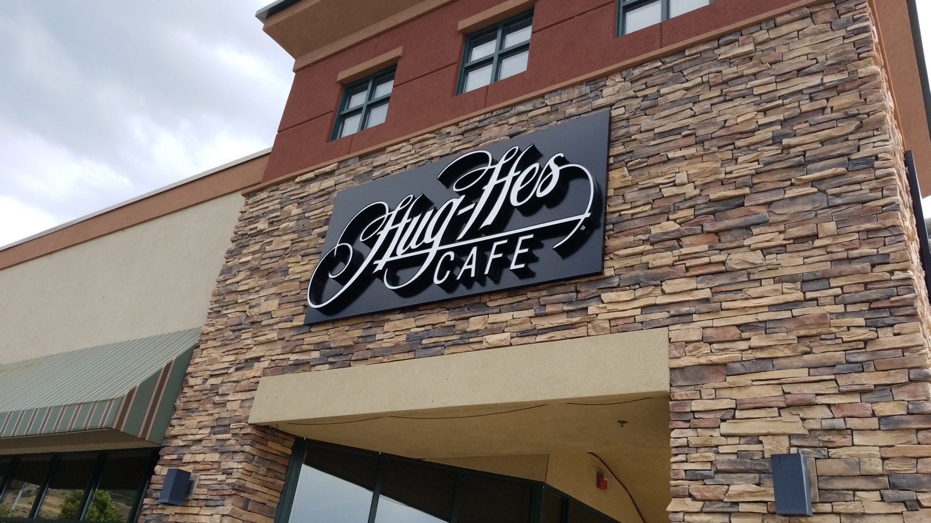 Hug-Hes Cafe