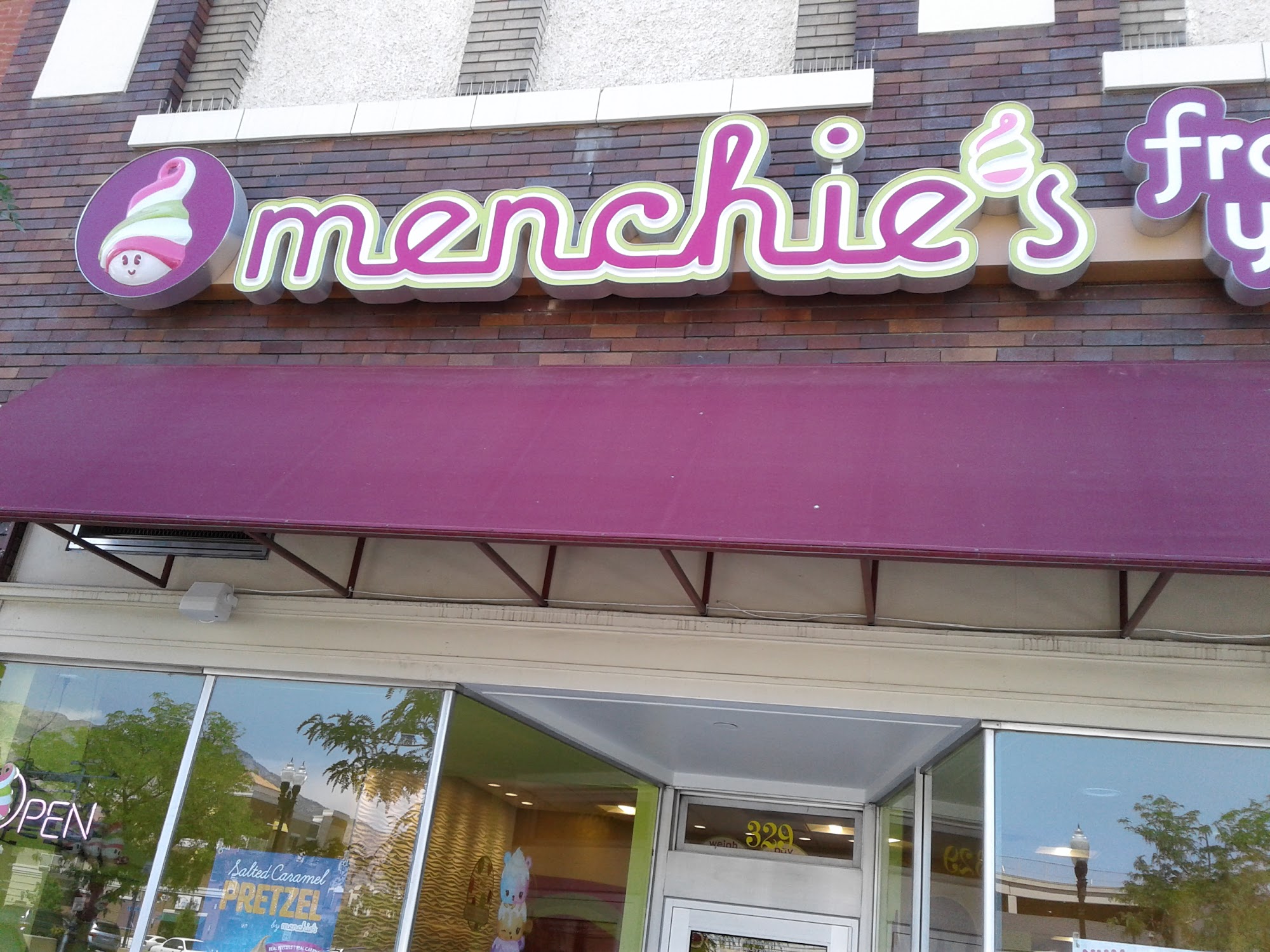 Menchie's Frozen Yogurt