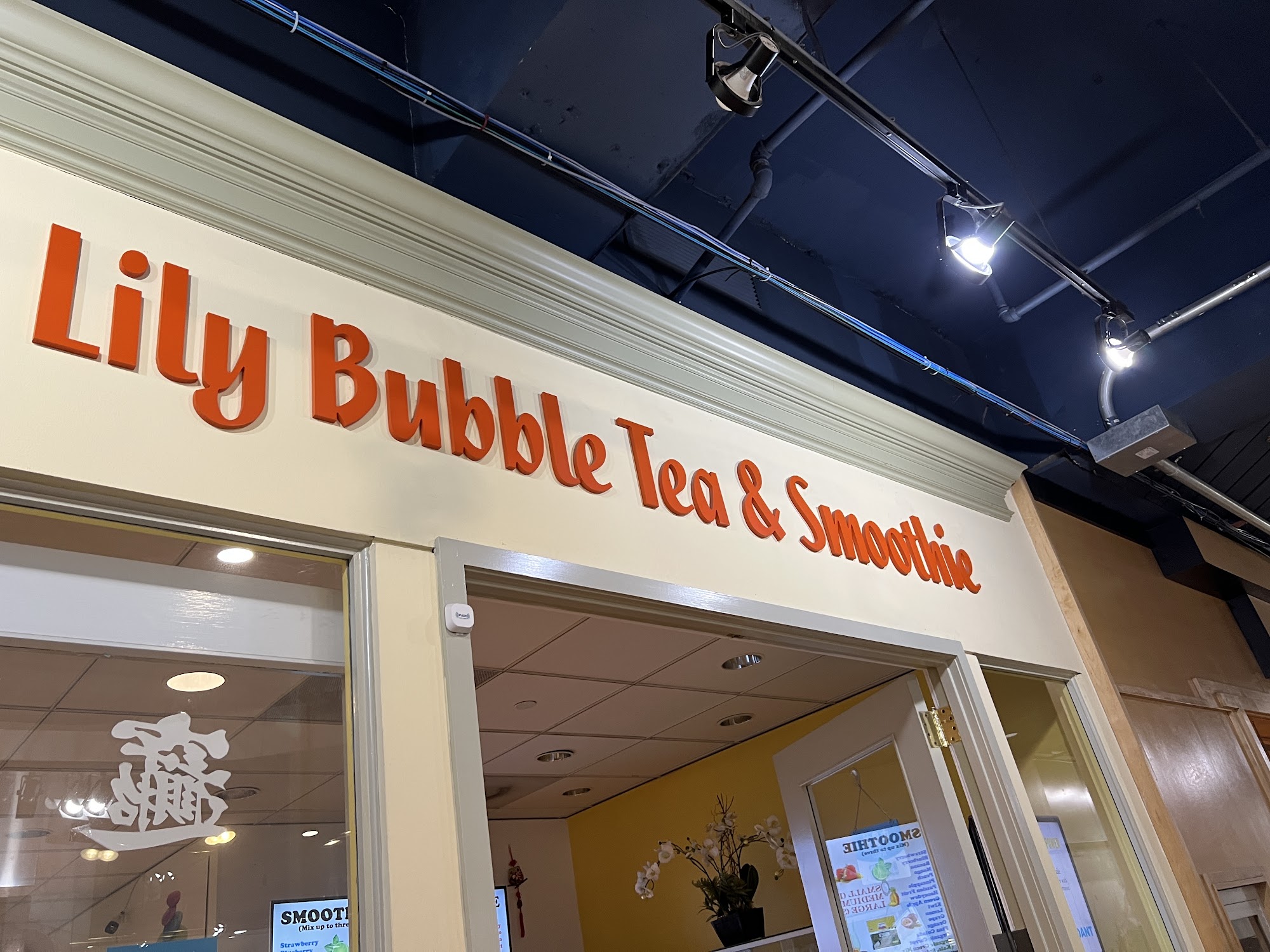 Lily Bubble Tea & Smoothie