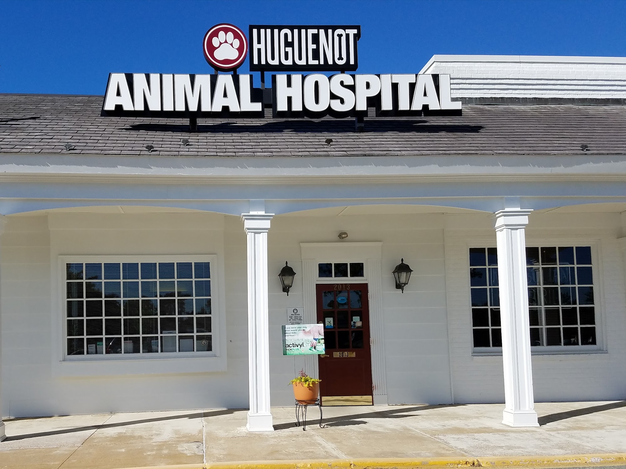 Huguenot Animal Hospital 11523 Robious Rd, Bon Air Virginia 23235