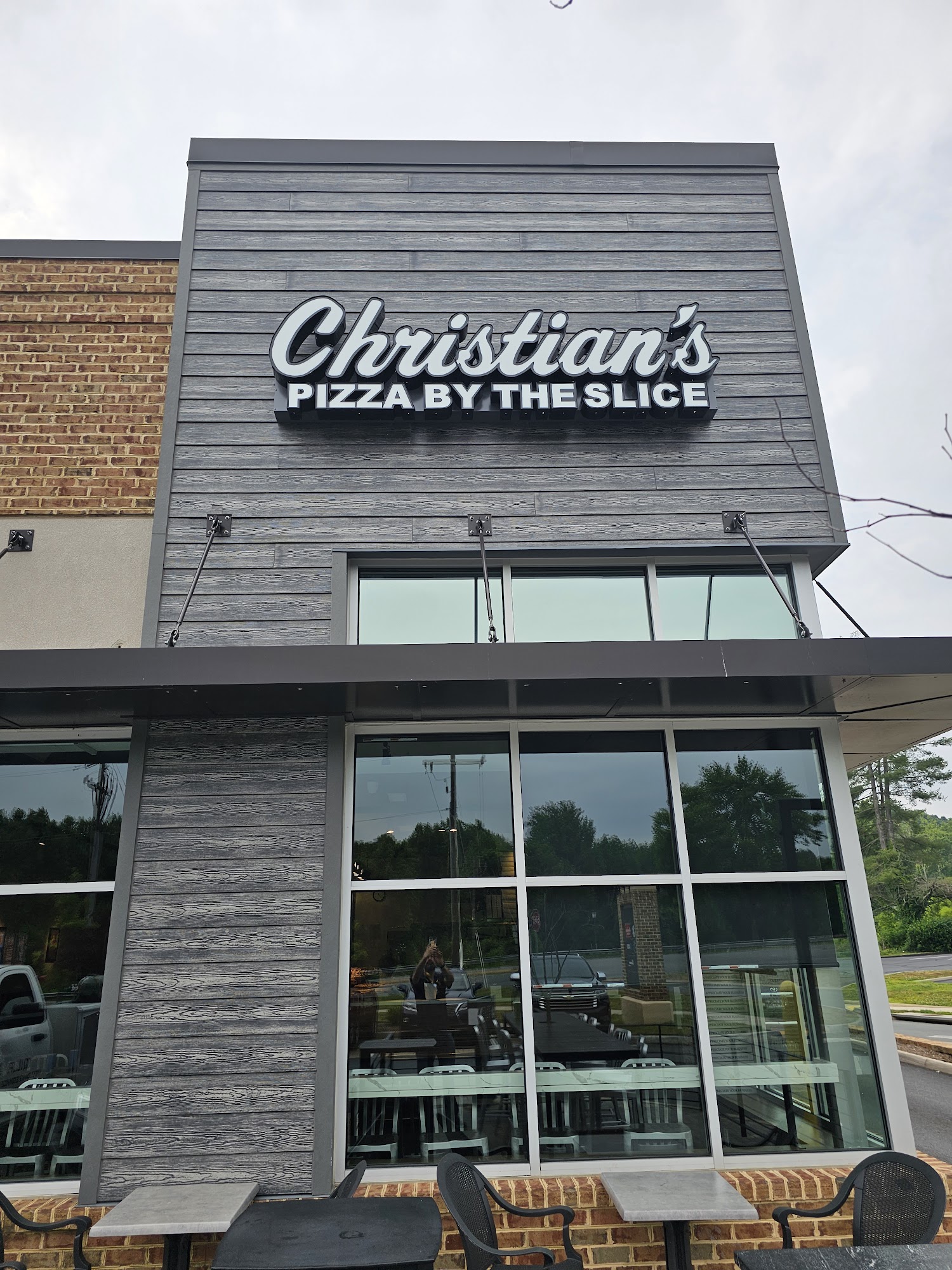 Christian's Pizza