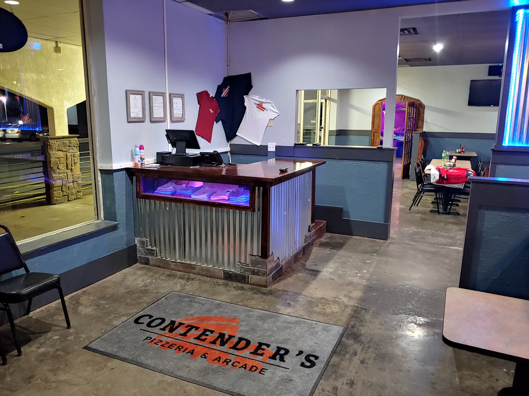 Contender's Pizzeria & Arcade