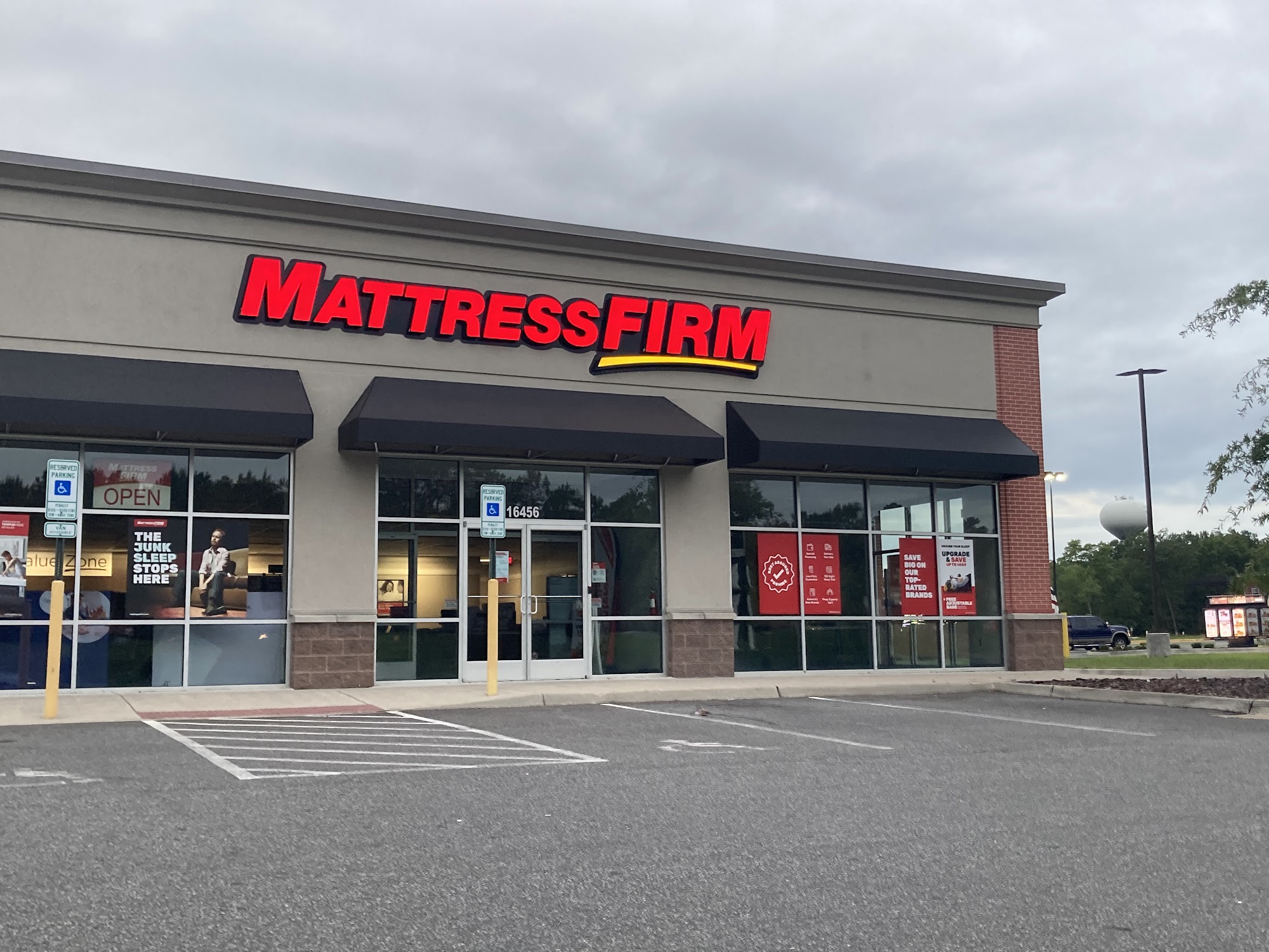 Mattress Firm Consumer Row