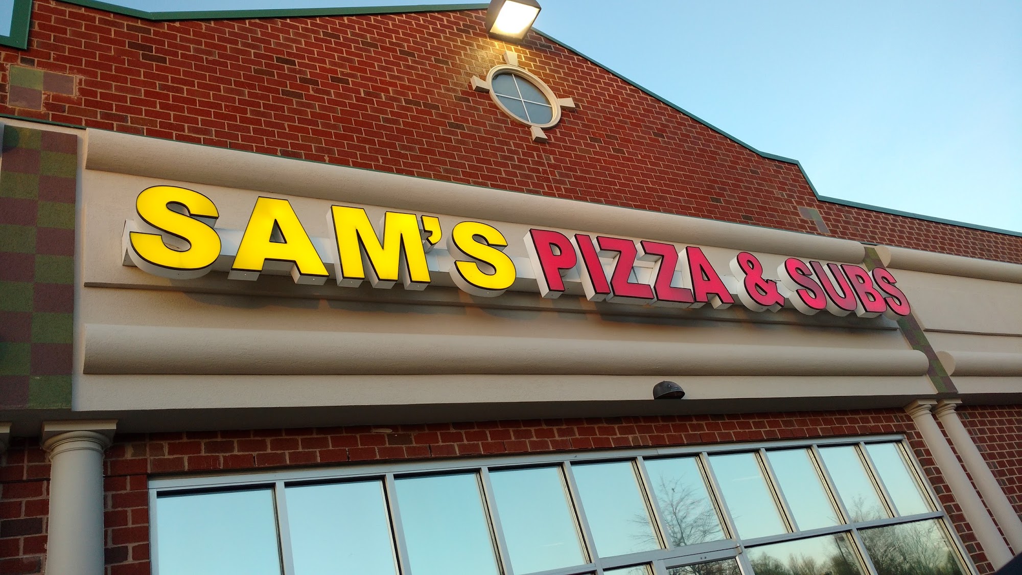 Sam's Pizza & Subs