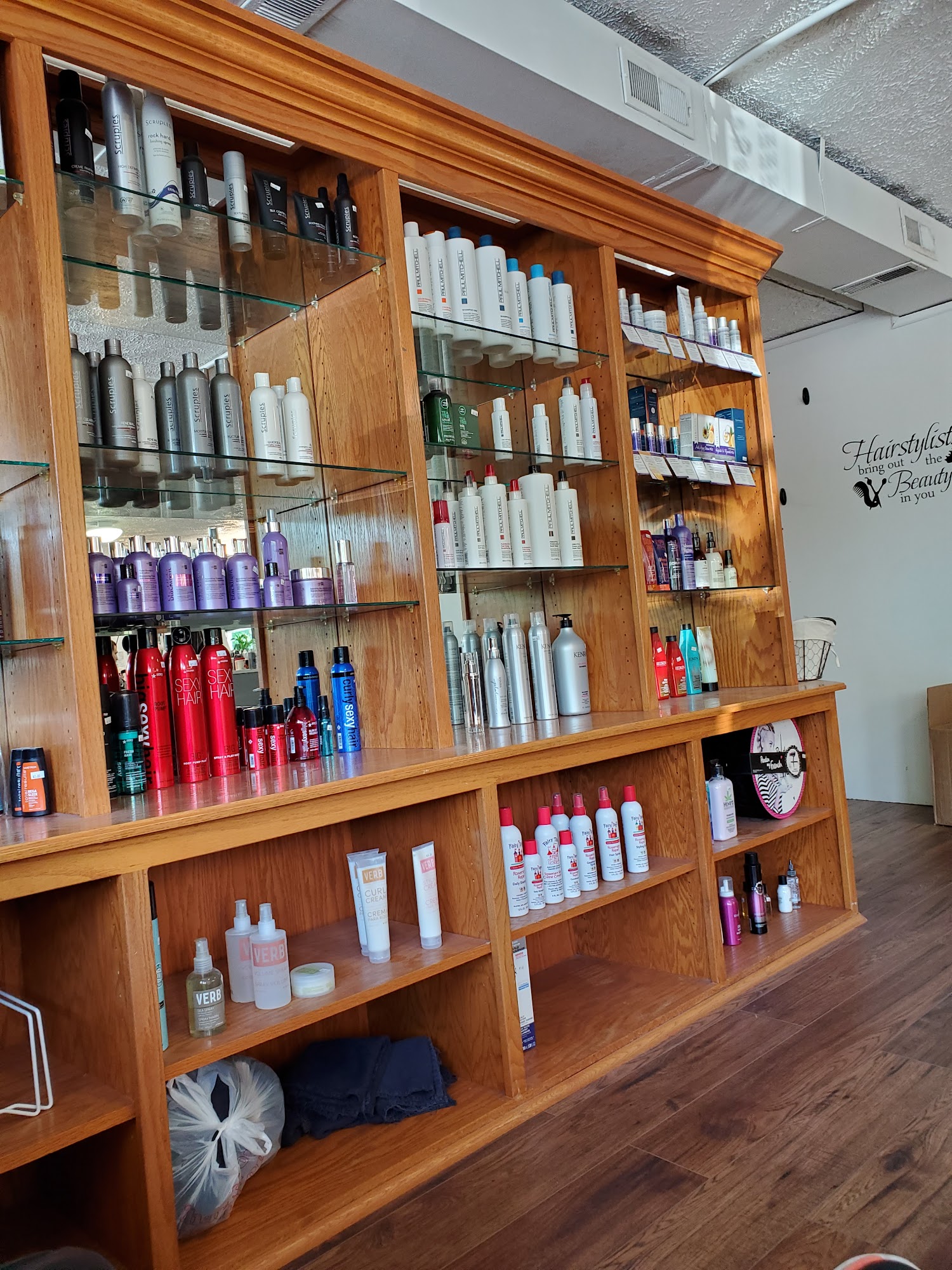 Salon 20 34477 Constitution Hwy, Locust Grove Virginia 22508