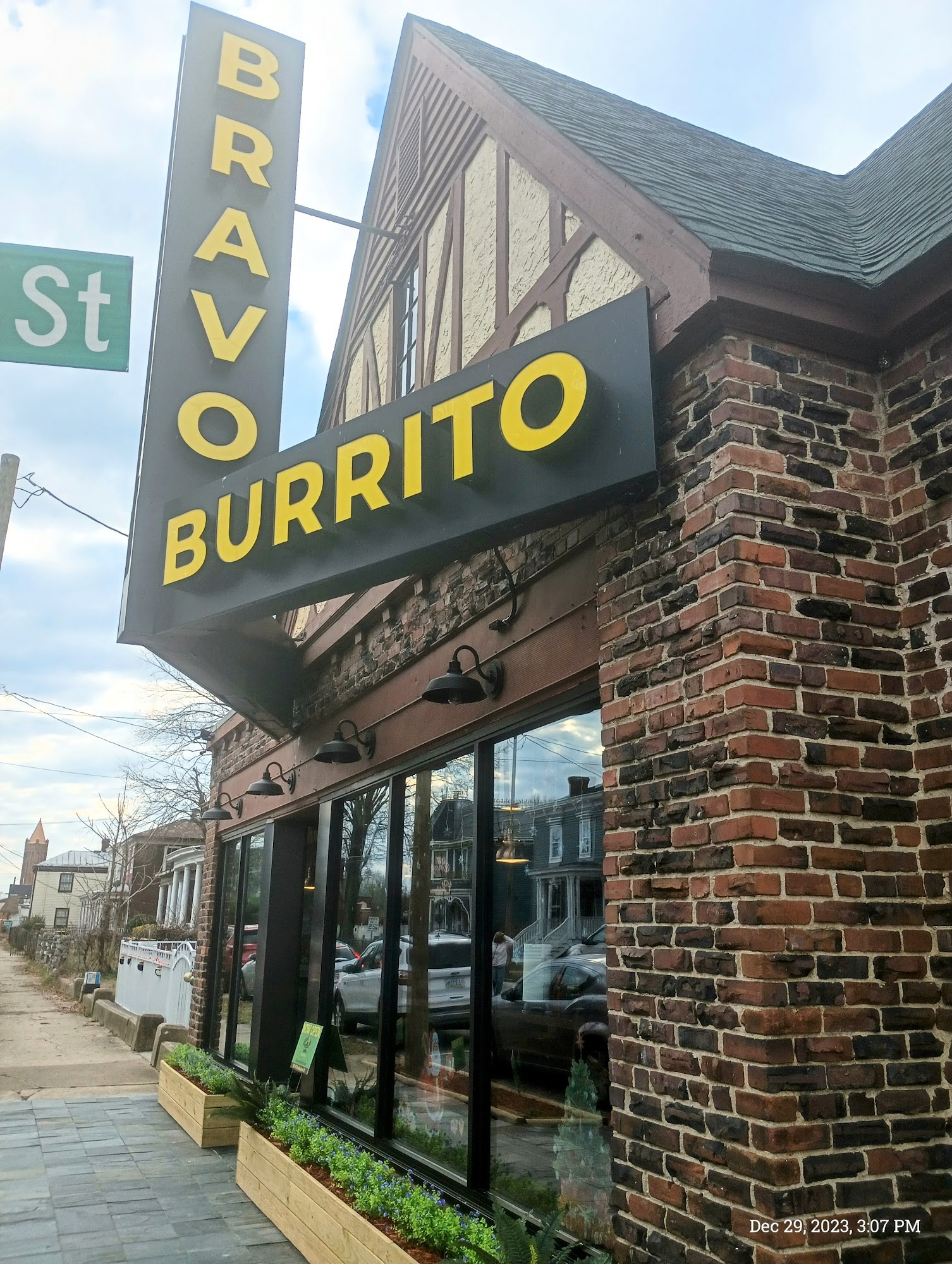 Bravo Burrito