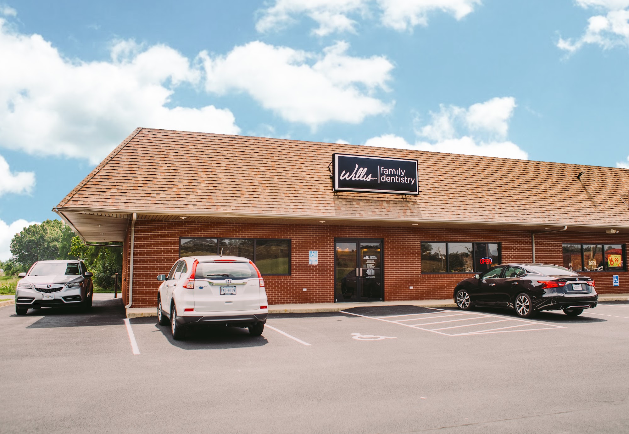 Willis & Associates Family Dentistry - Stuarts Draft 2927 Stuarts Draft Hwy Suite 105, Stuarts Draft Virginia 24477