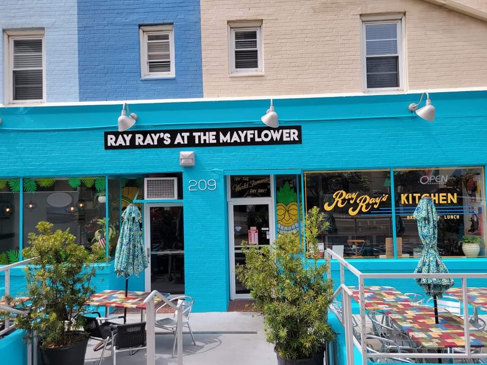Ray Ray's at the Mayflower