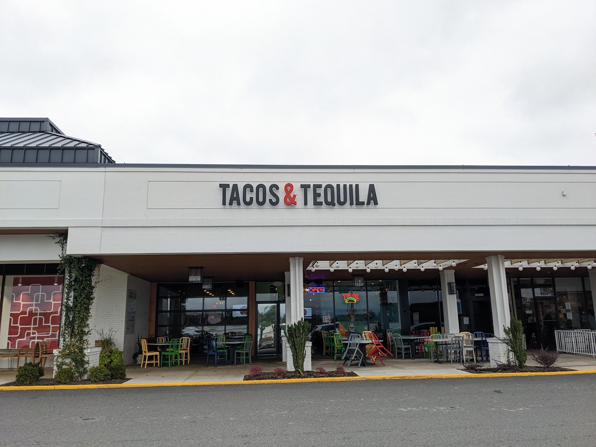 Local's Tacos and Tequila - West Springfield