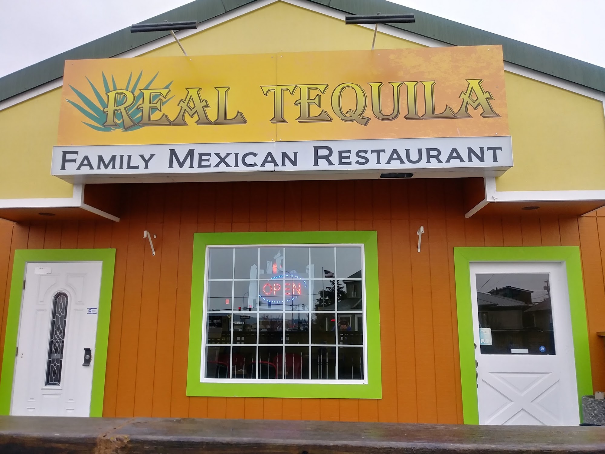 Real Tequila Bar and Restaurant