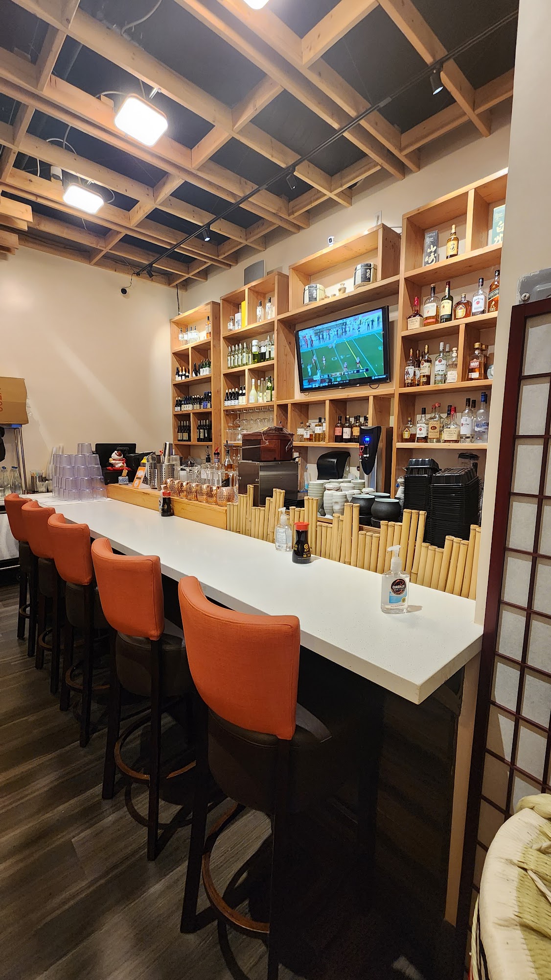 Orenji Sushi & Noodles