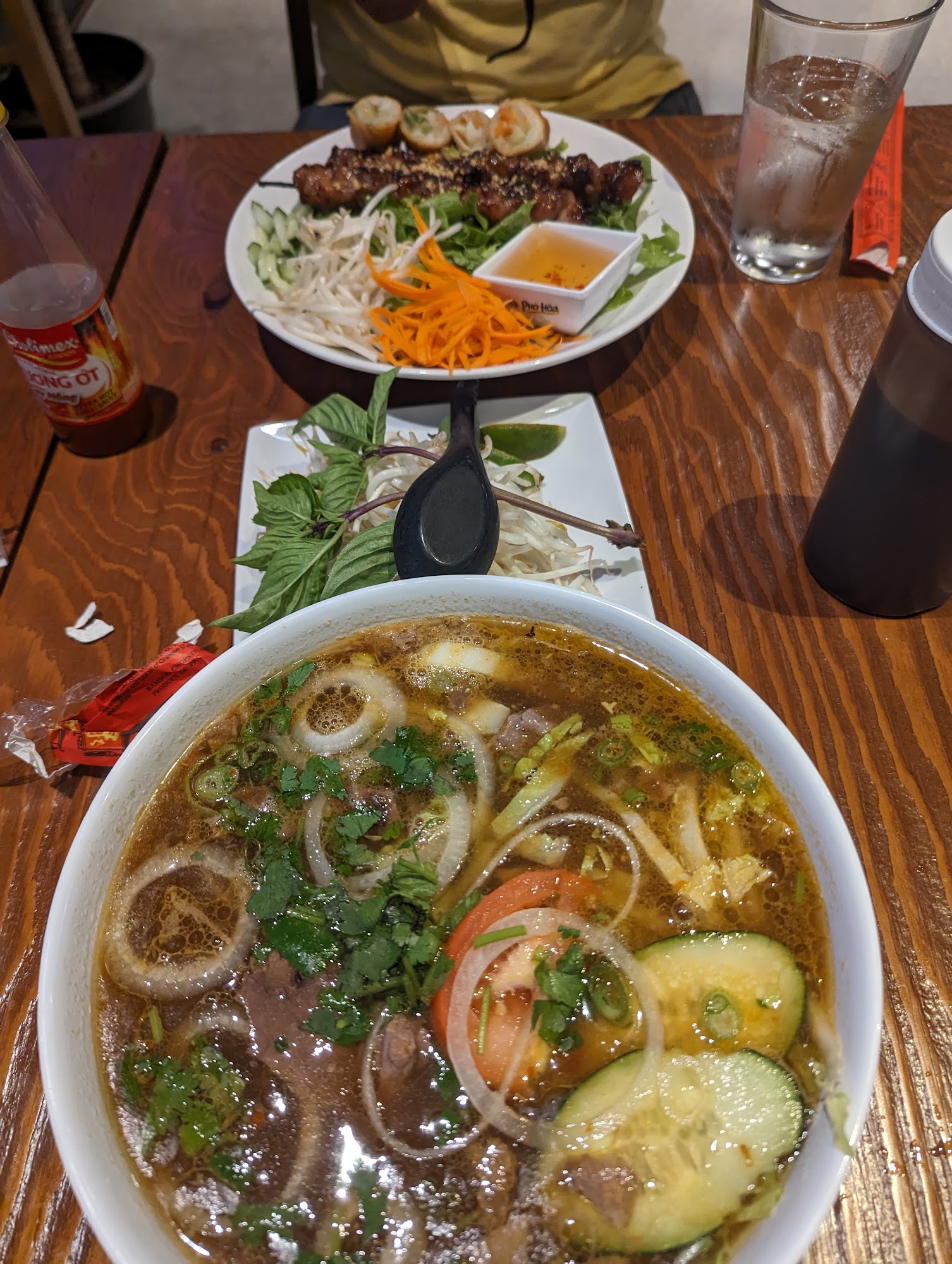 Pho Hoa + Jazen Tea (Lakewood)