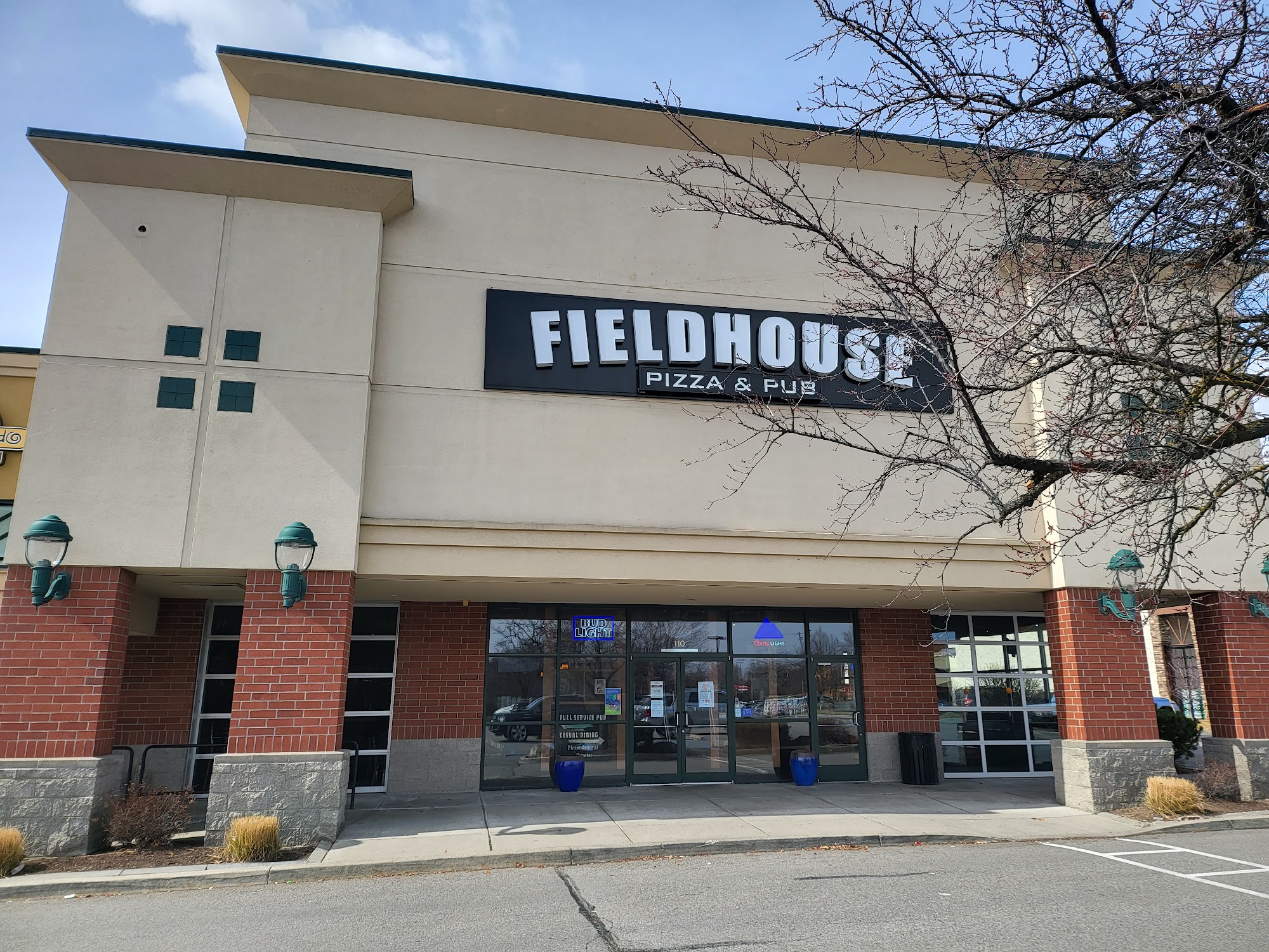 Fieldhouse Pizza & Pub - Liberty Lake