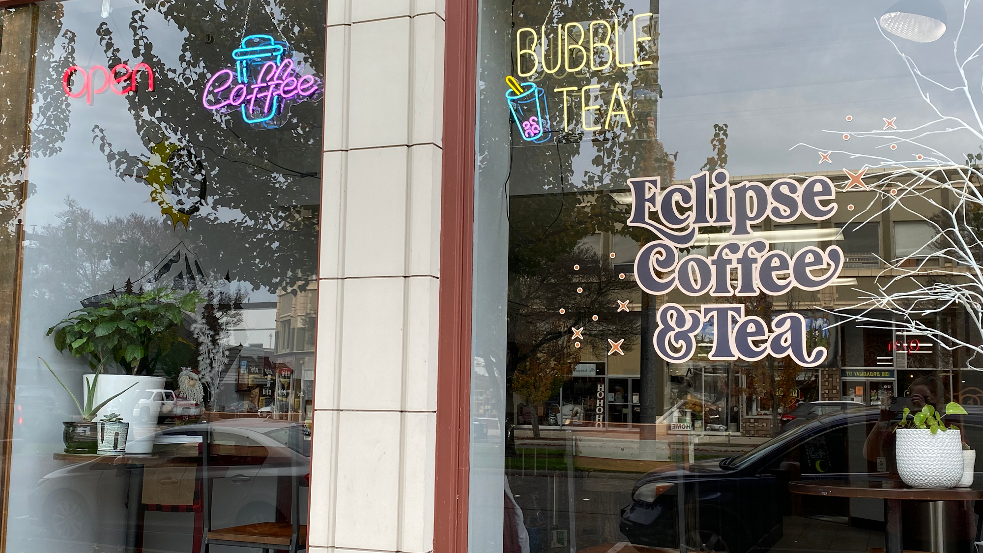 Eclipse Coffee & Tea