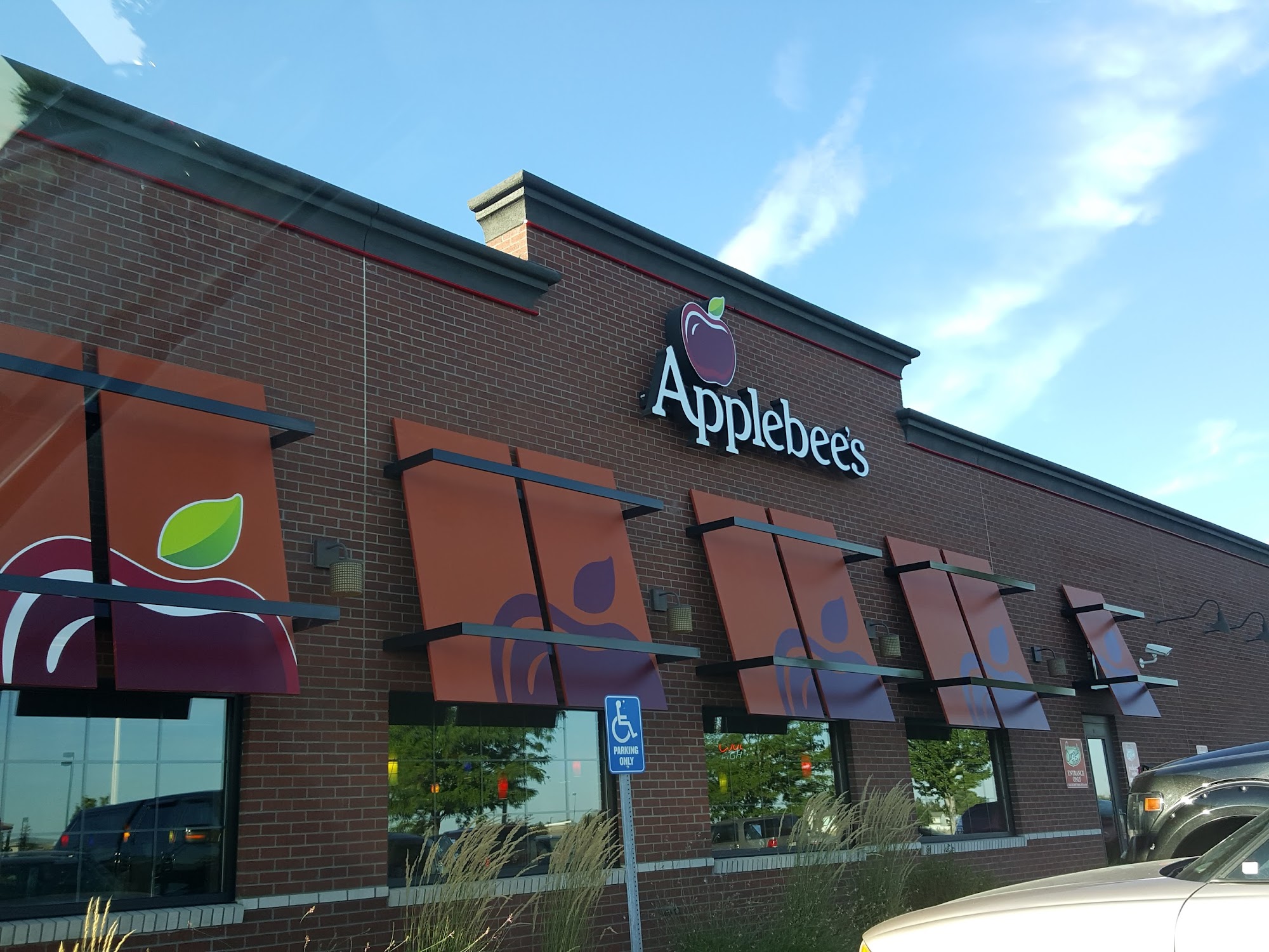 Applebee's Grill + Bar