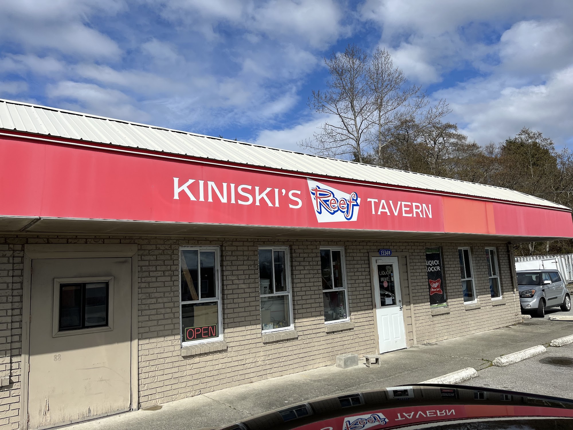 Kiniski's Reef Tavern