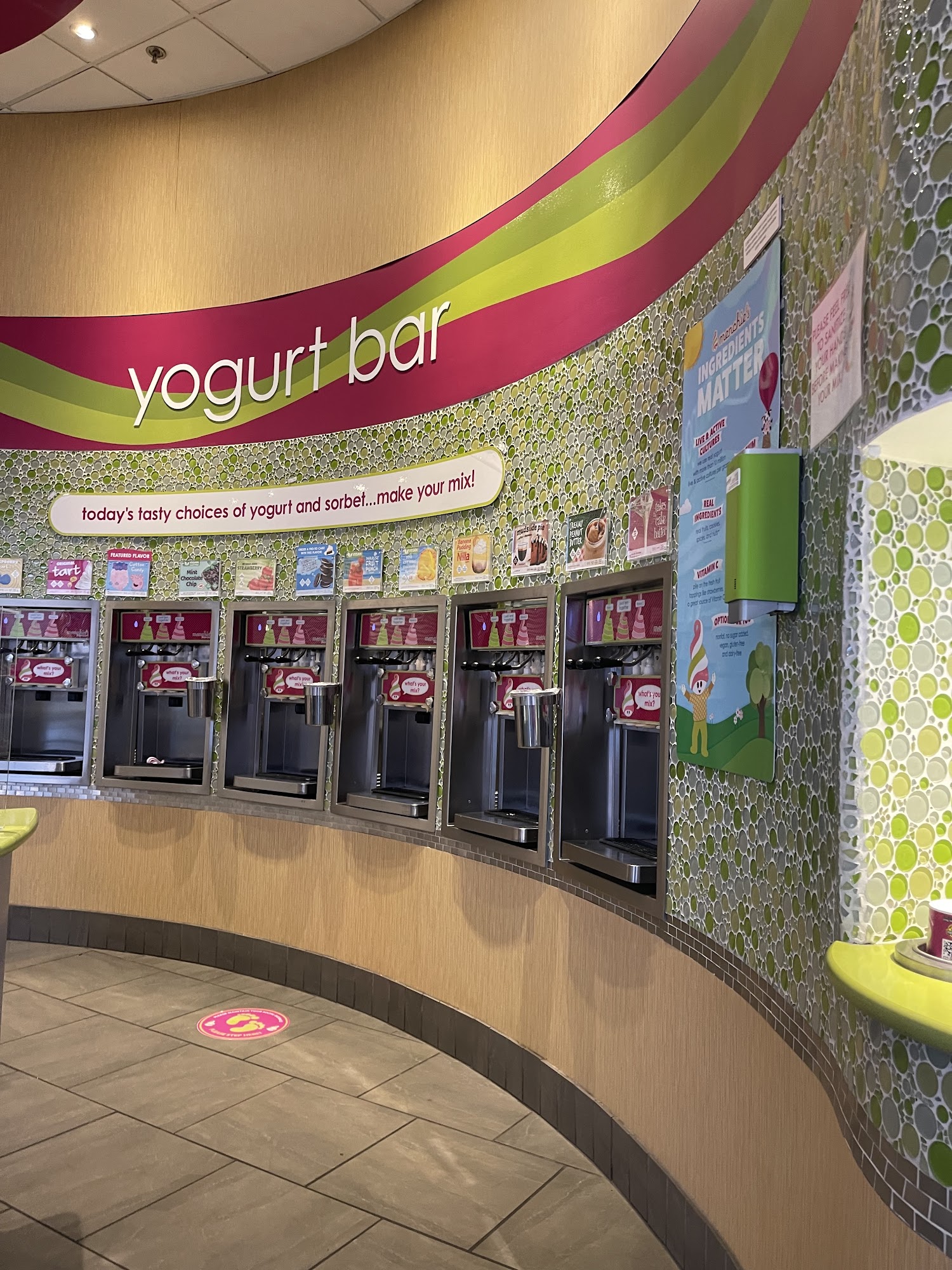 Menchie's Frozen Yogurt