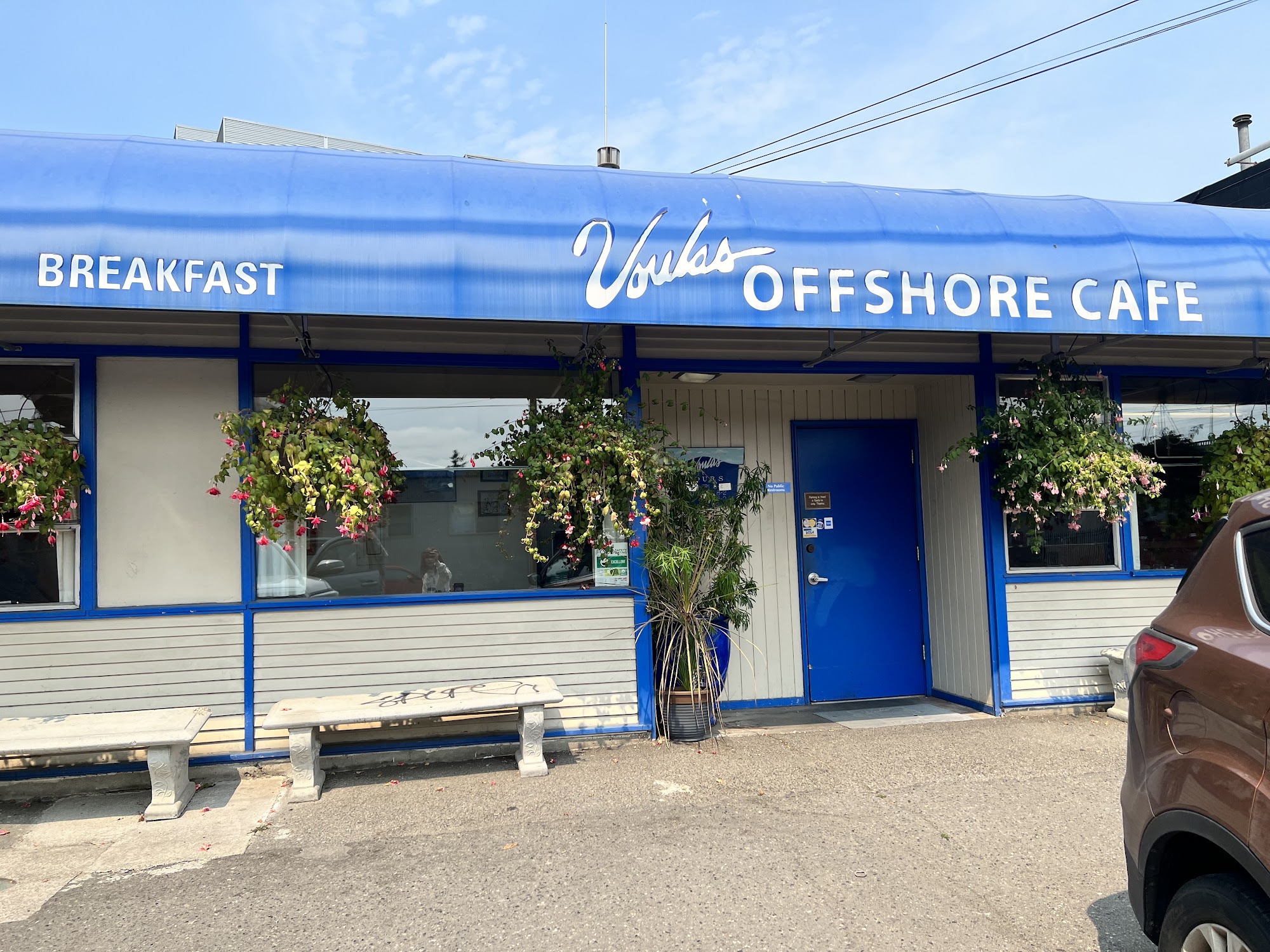 Voula's Offshore Cafe