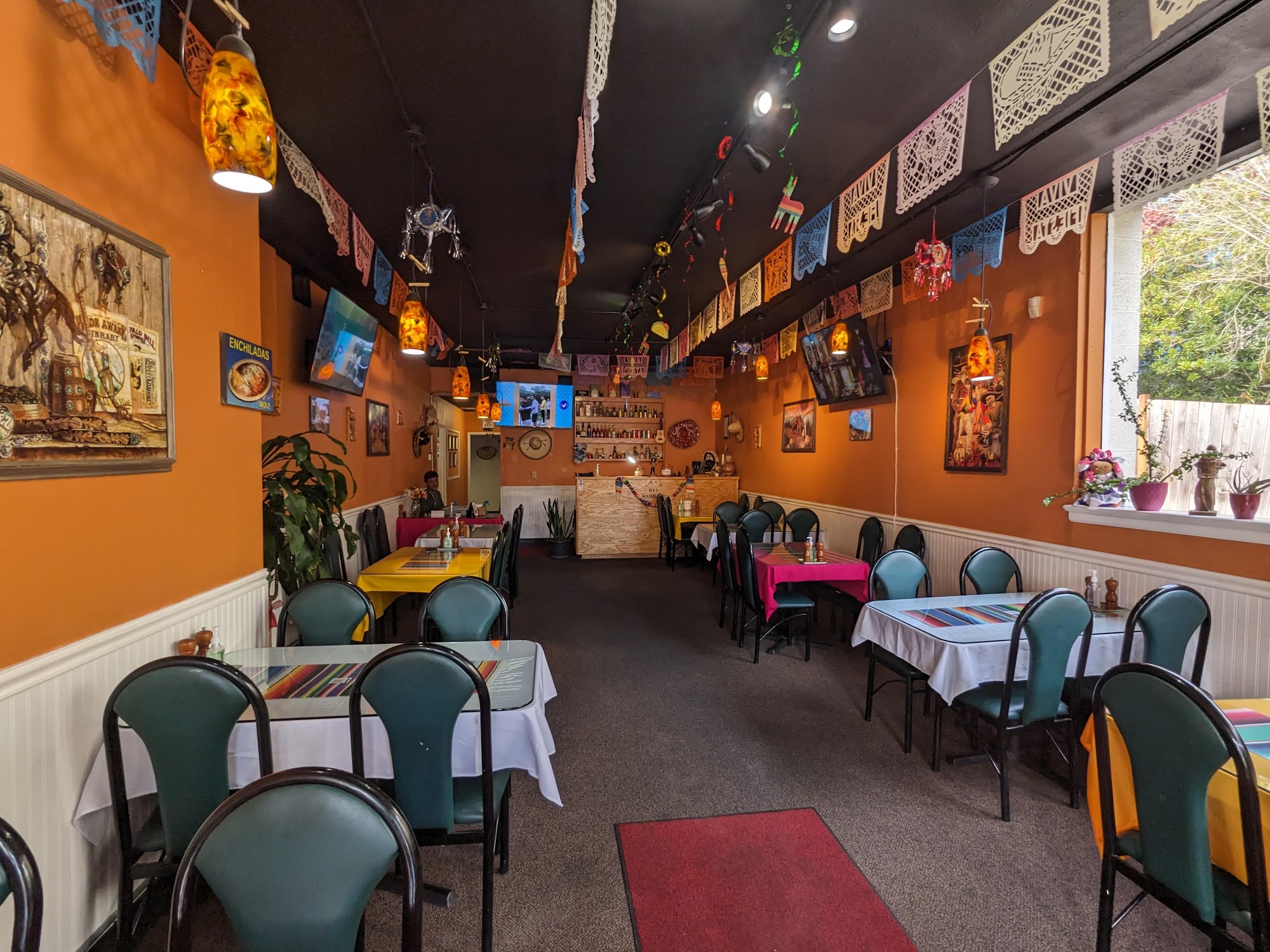 Casa del Mariachi .