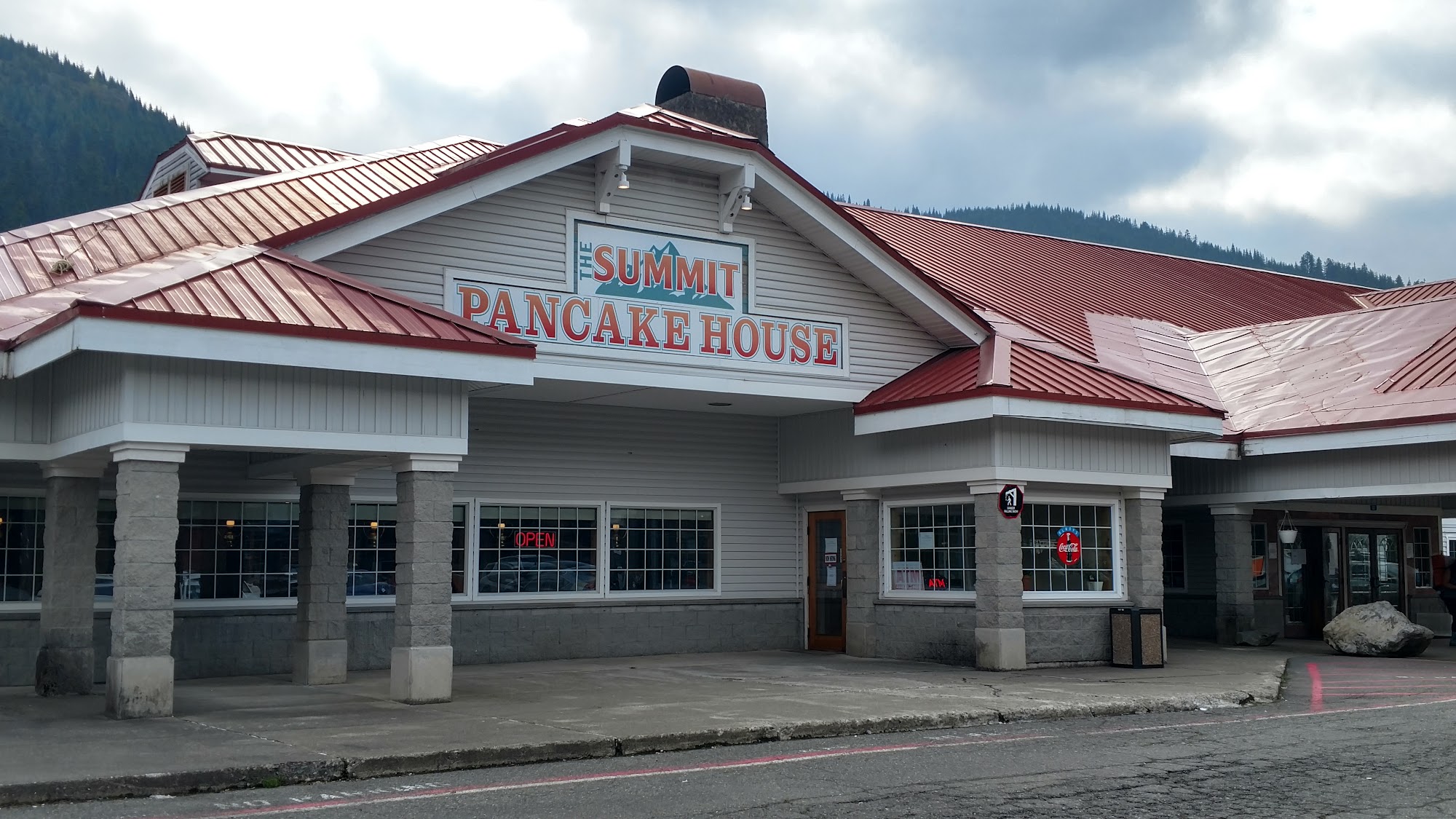 Summit Pancake House and Lounge