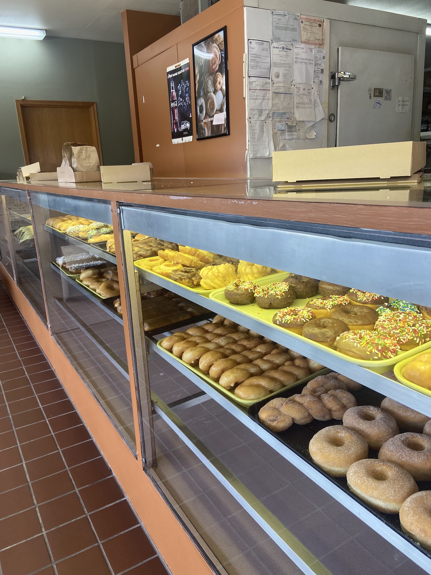 Frank's Donuts & Muffins