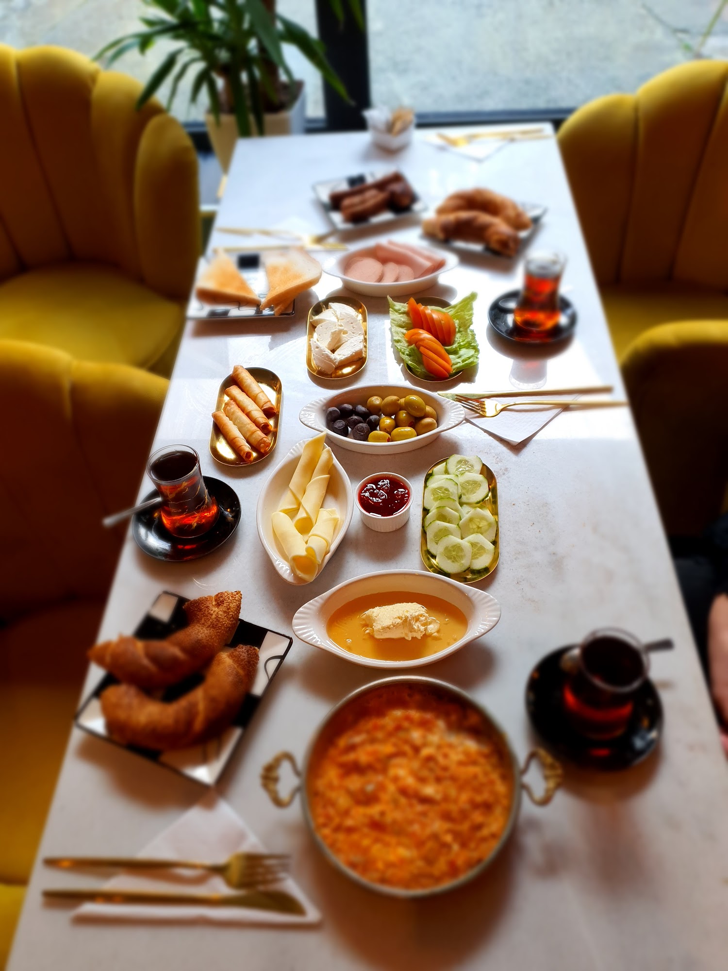 Phoenix Cafe 49 High St, Bangor