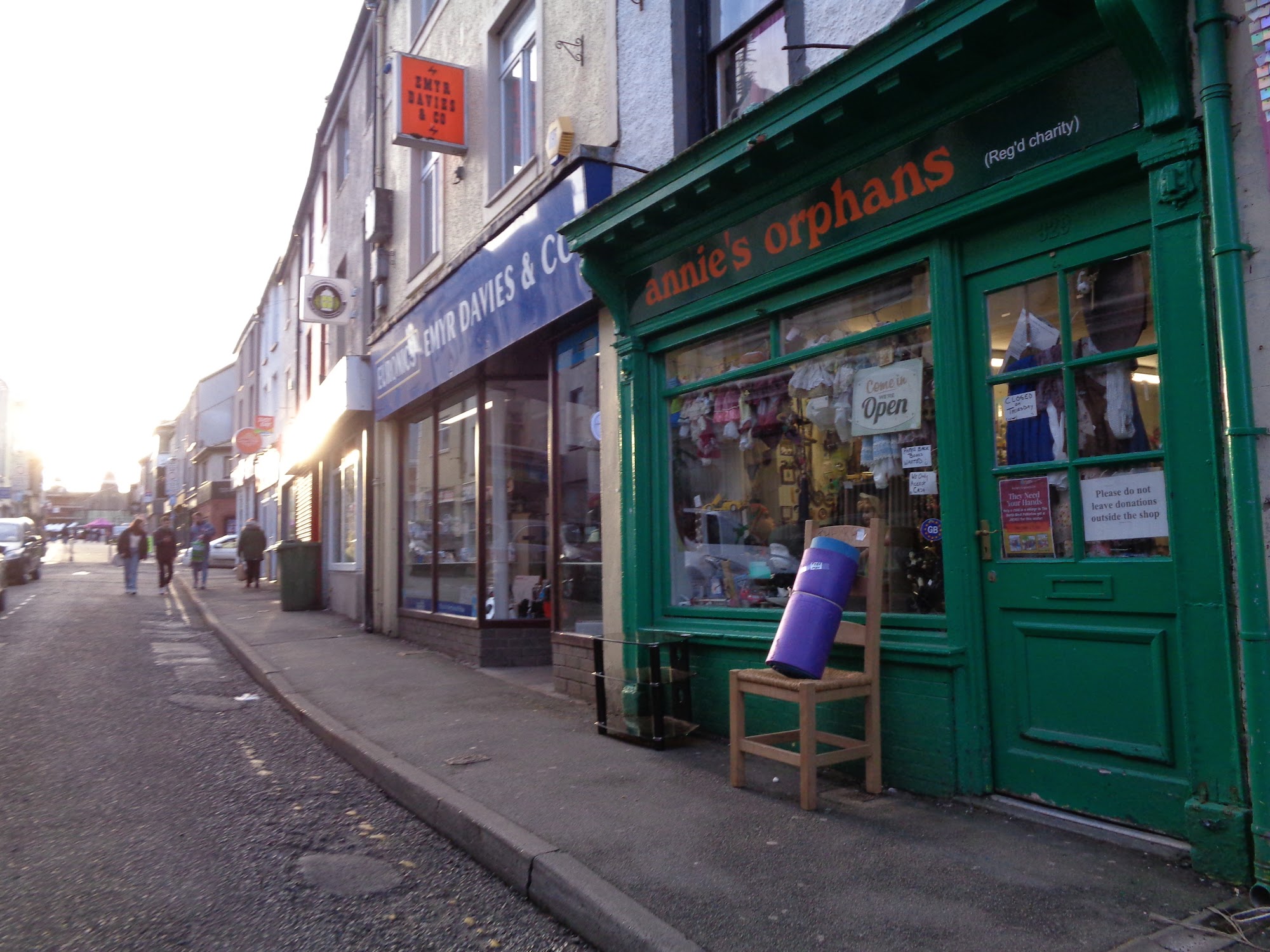 Annie's Orphans Bangor