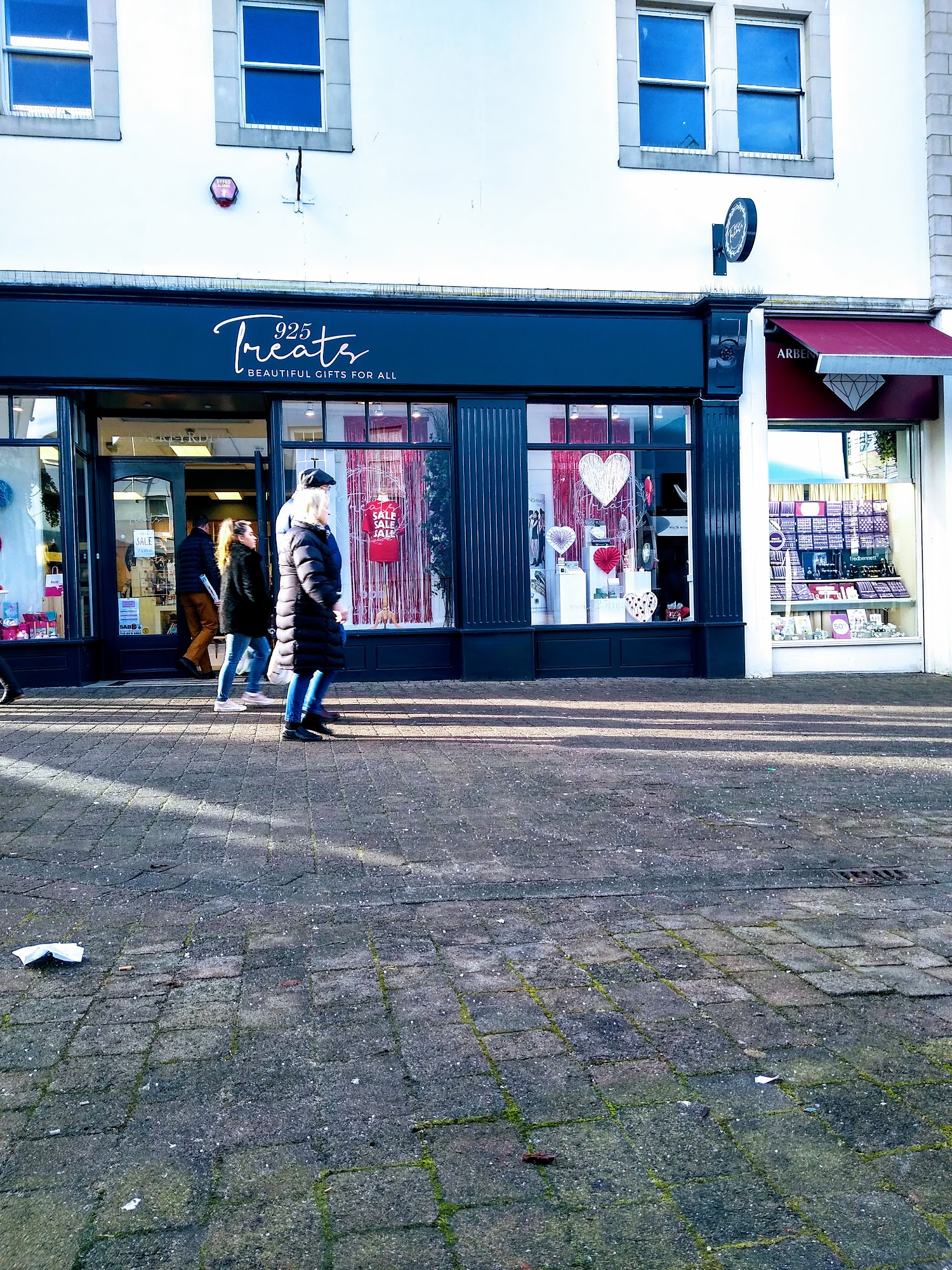 925 Treats - Carmarthen