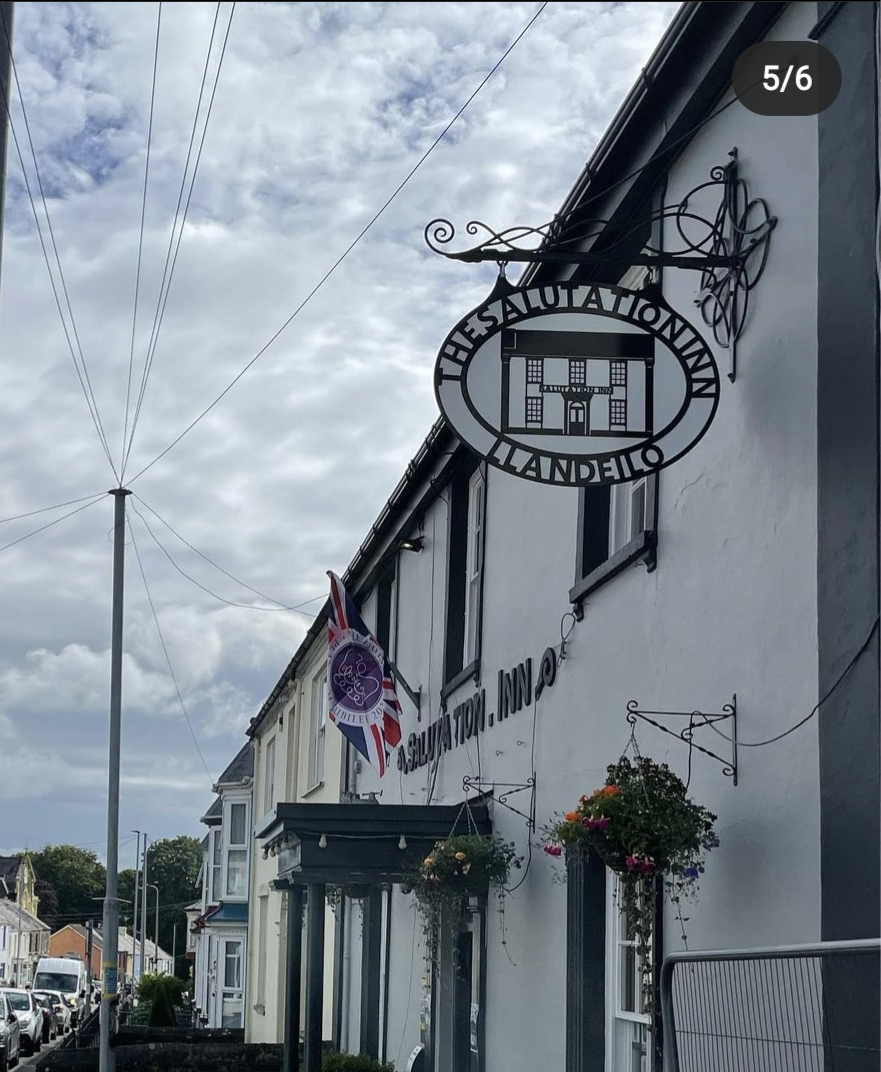 The Salutation Inn 33 New Rd, Llandeilo