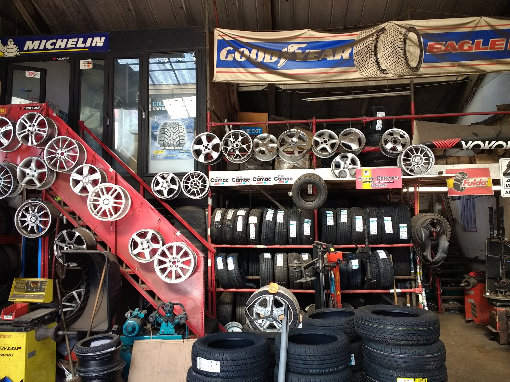 Ponthir Tyre Services