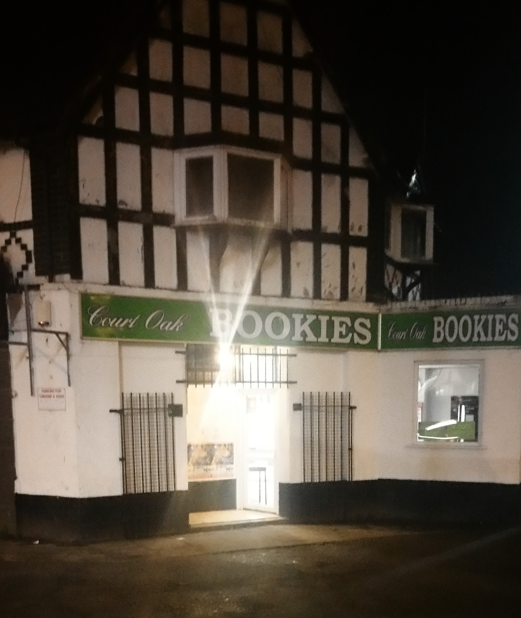 Court Oak Bookies