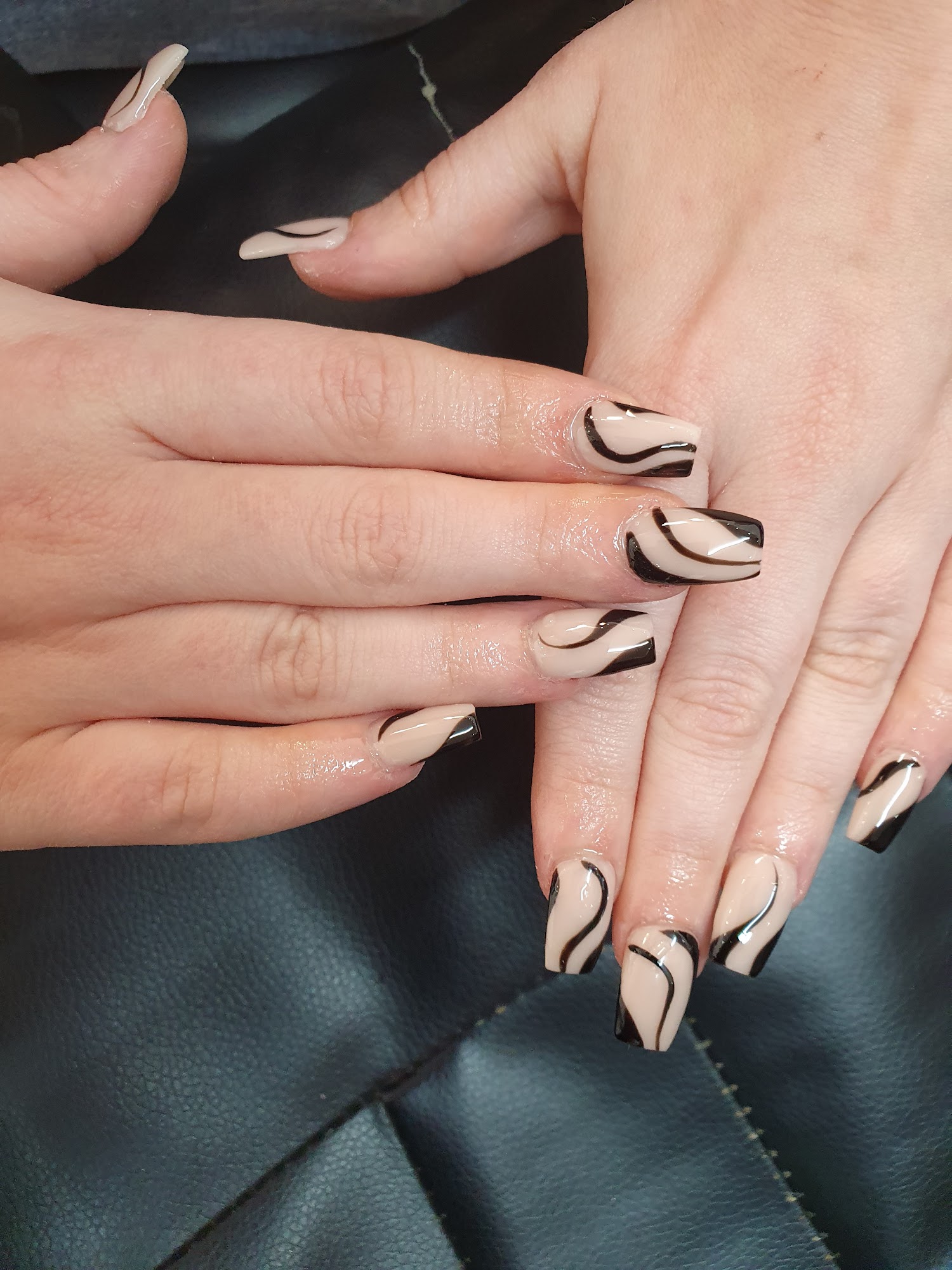 Nails 4 U Dudley