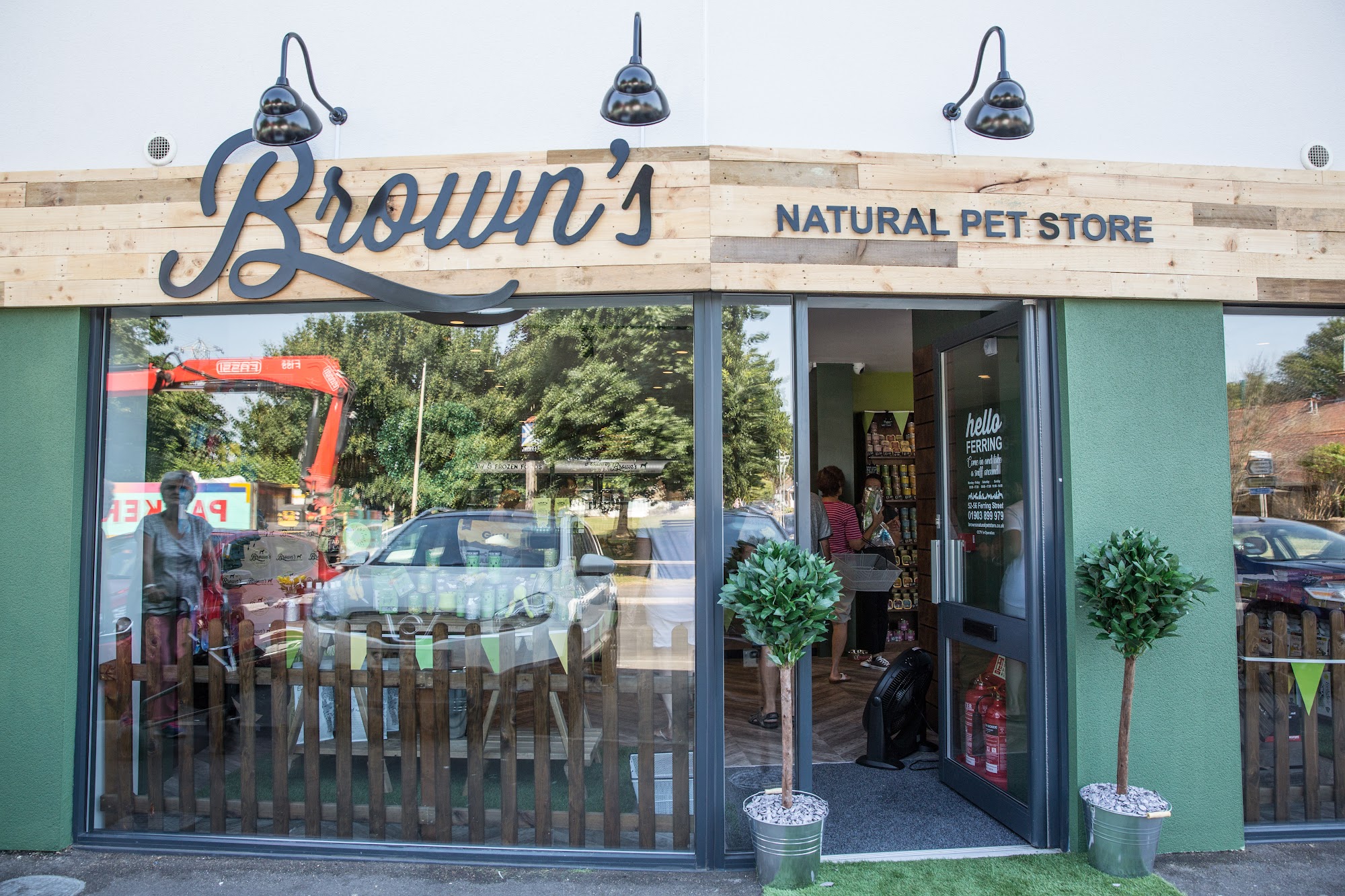 Browns Natural Pet Store Worthing