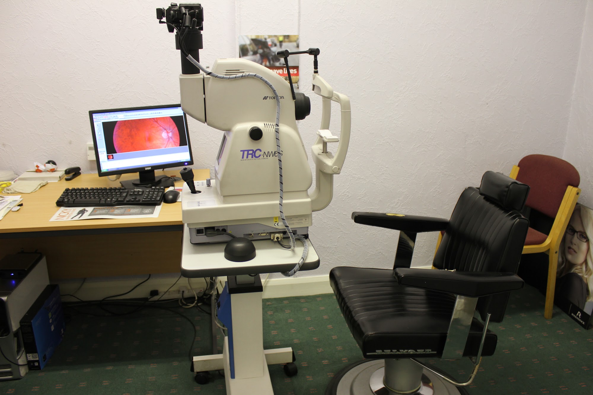 Dr Stewart Mitchell (Eyecare) LLP