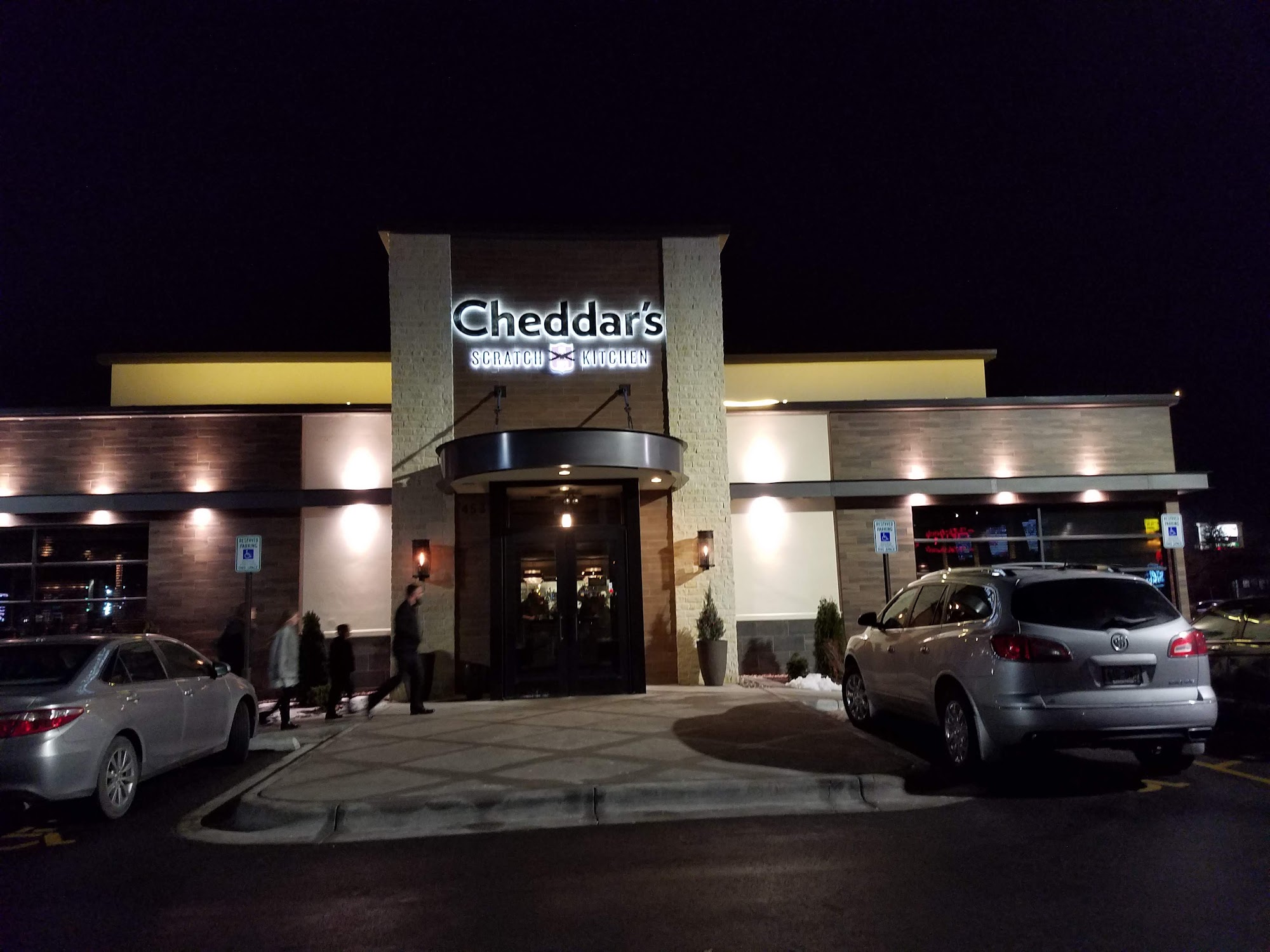 Cheddar's Scratch Kitchen