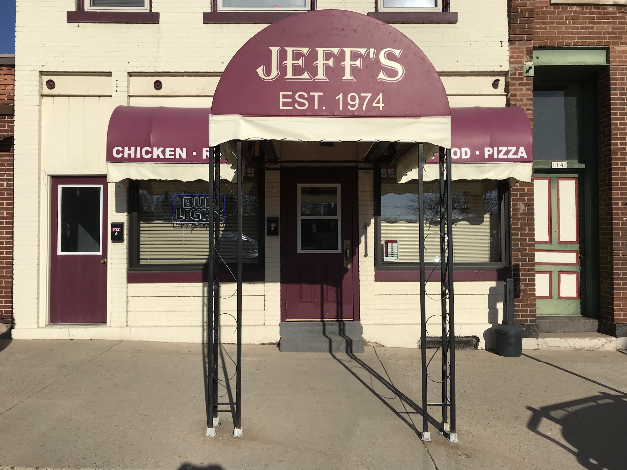 Jeff's On the Square