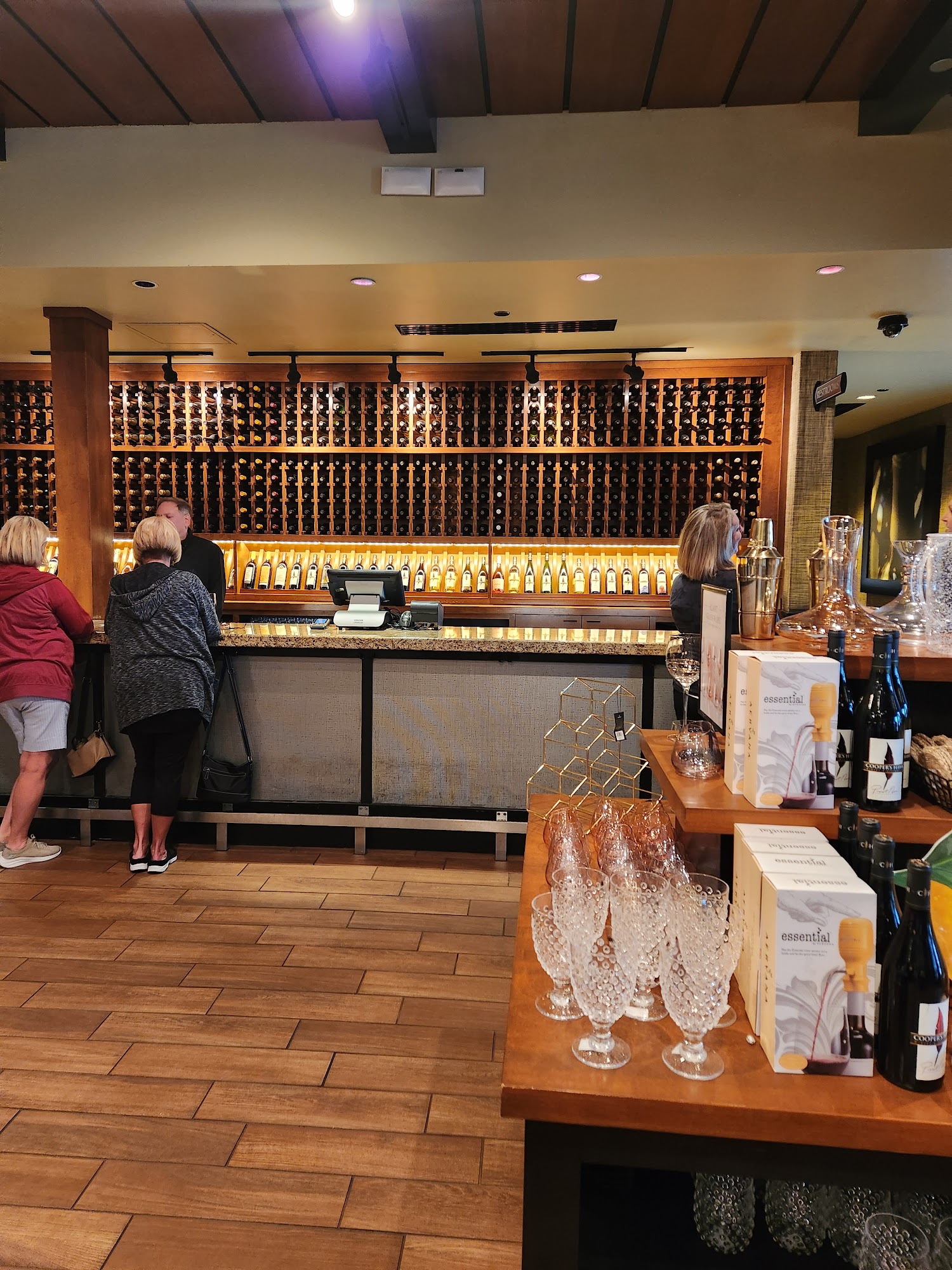 Cooper's Hawk Winery & Restaurant- Brookfield