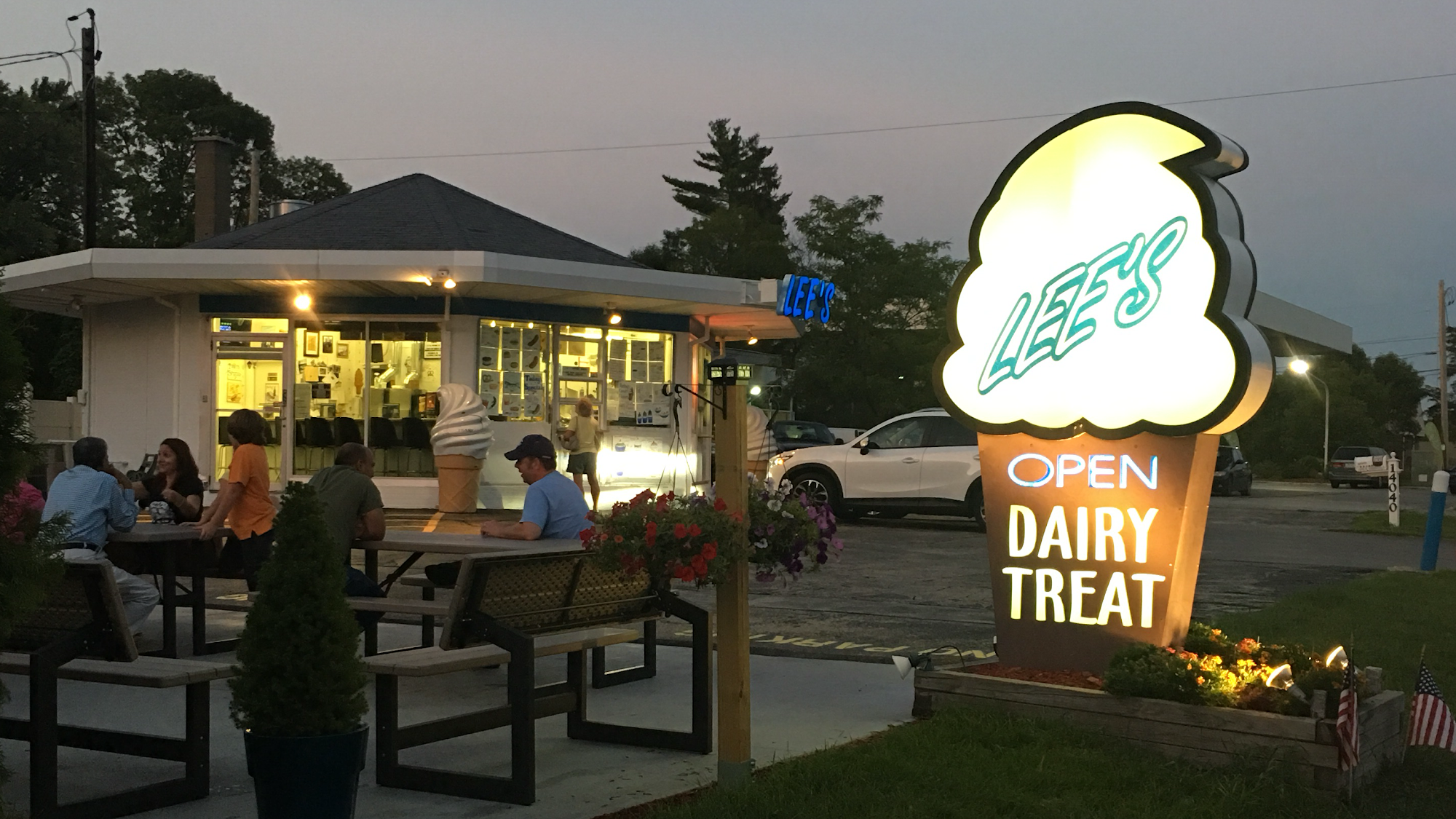 Lee's Dairy Treat