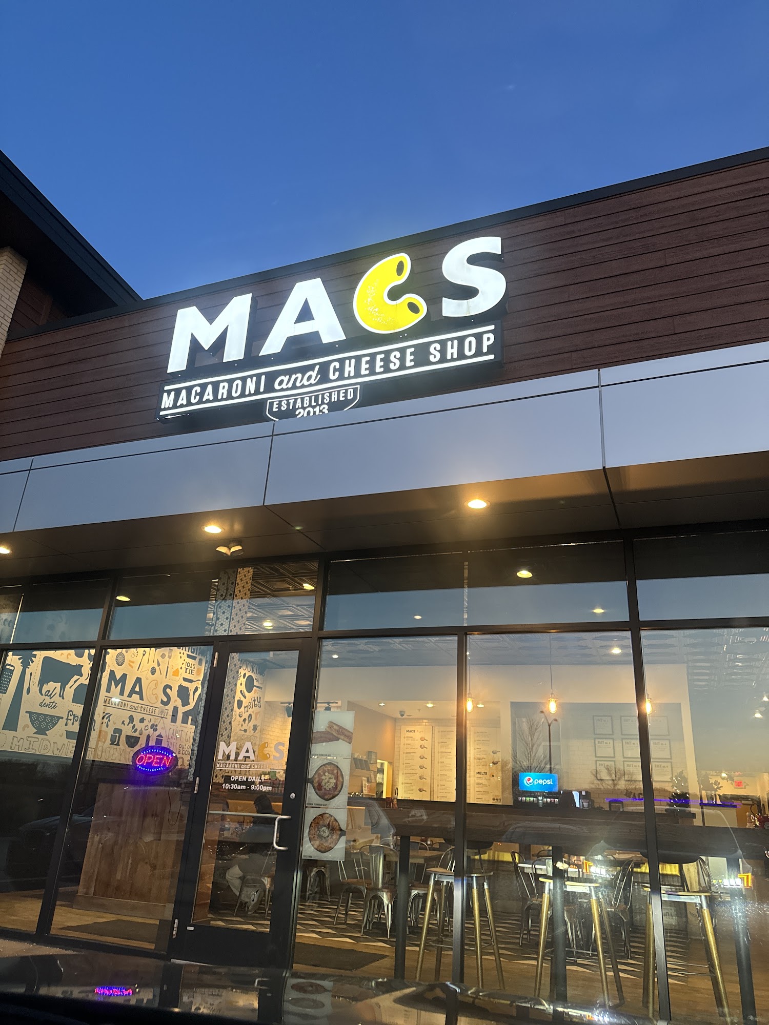 MACS (Macaroni And Cheese Shop) Brookfield
