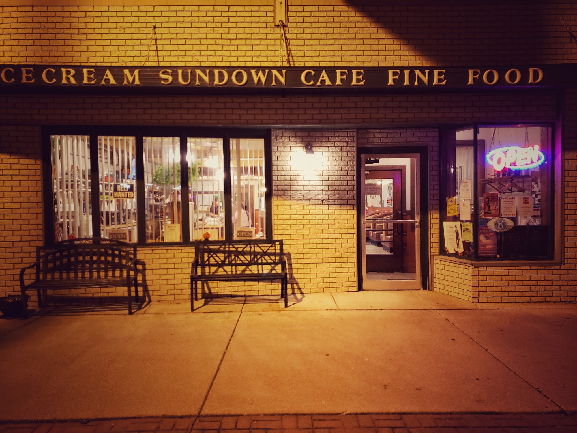 Sun Down Cafe