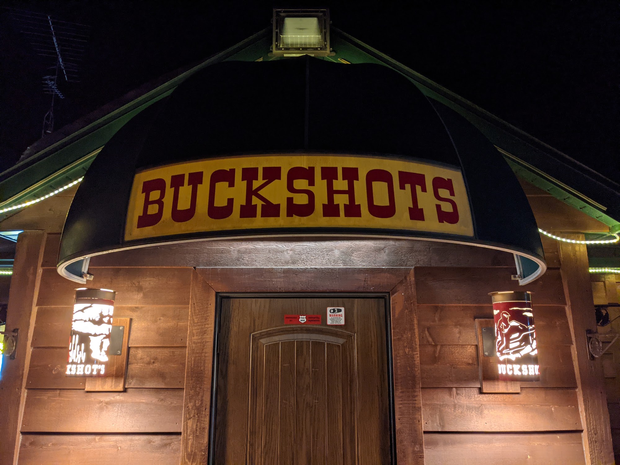 Buckshots Saloon & Eatery