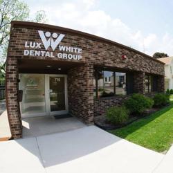 Lux White Dental Group