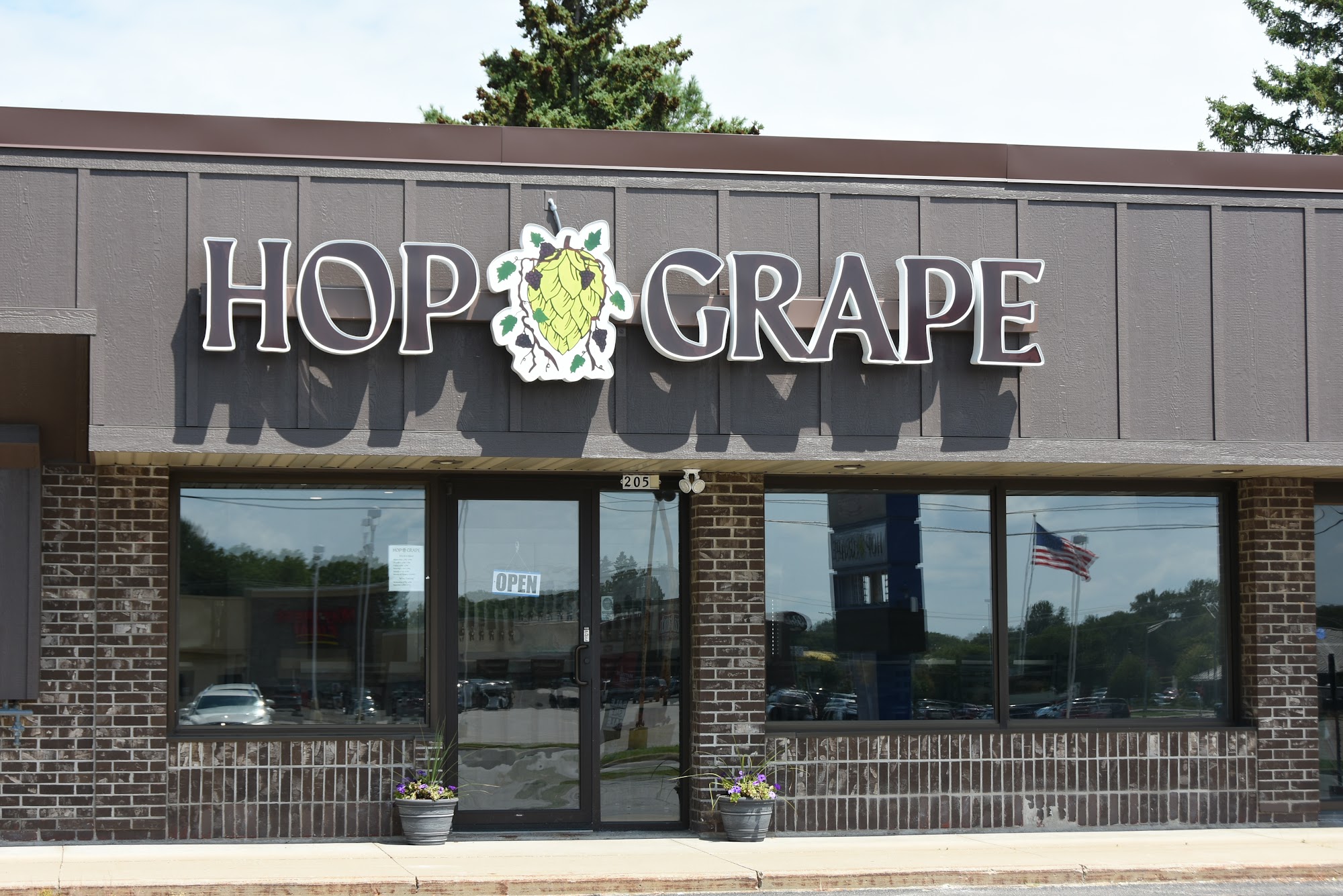 Hop & Grape