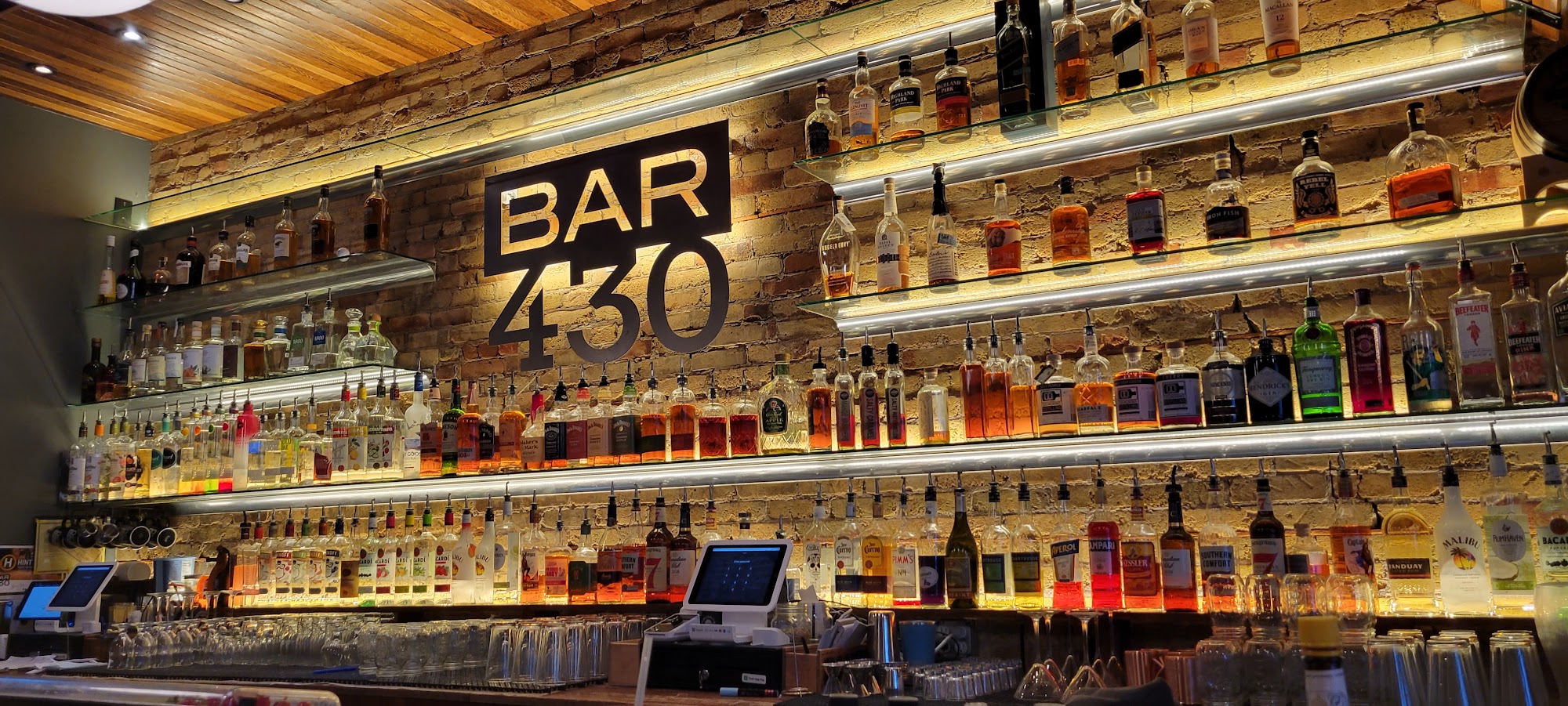 Bar 430